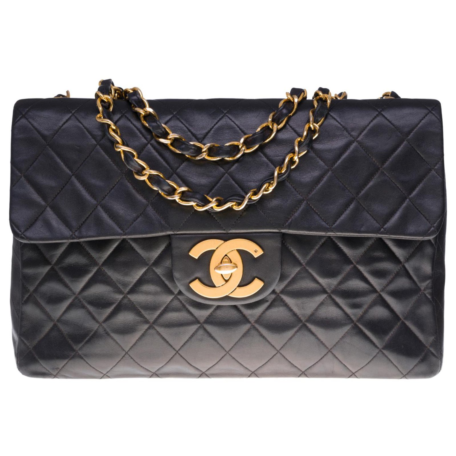 Timeless The Majestic Chanel Maxi Jumbo handbag in black quilted caviar  leather, garniture en métal doré ref.323691 - Joli Closet