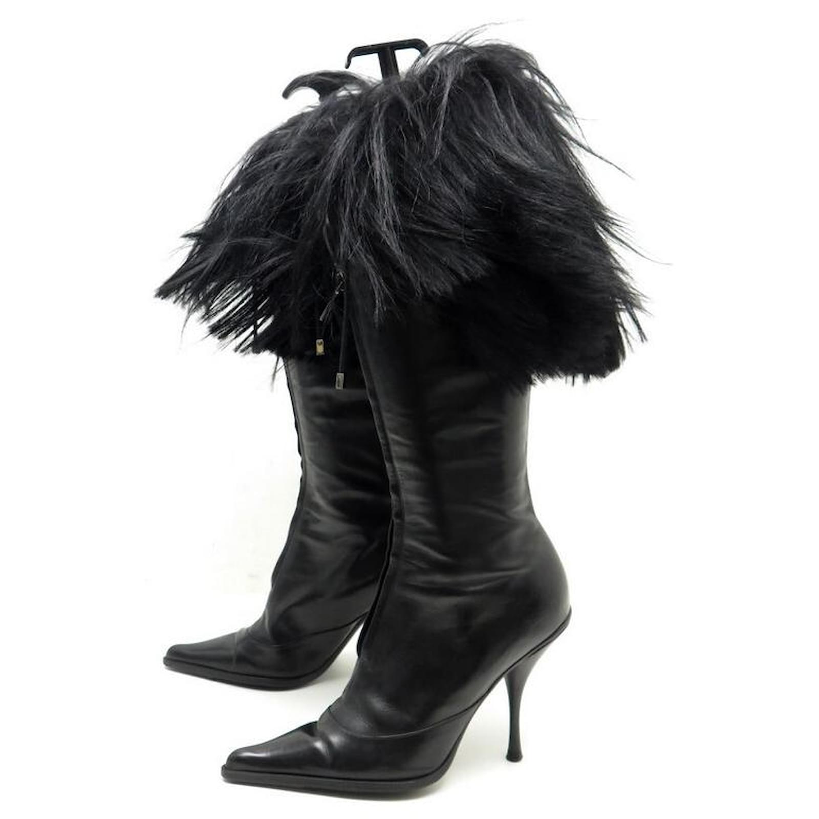 ZAPATOS BOTAS DIOR 39 BOTAS DE PIEL Y PIEL NEGRAS DE PIEL NEGRA Negro  ref.328854 - Joli Closet