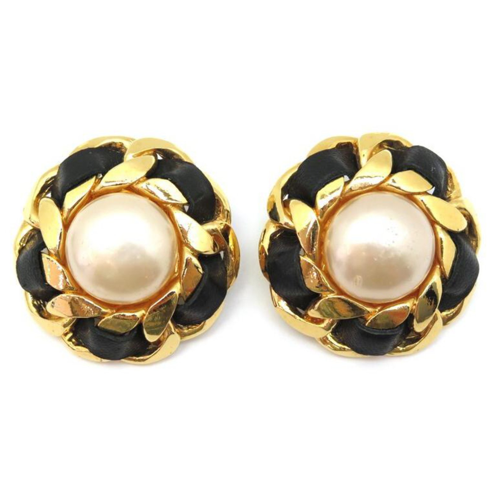 Chanel Vintage 1980s Classic Gold Framed Pearl Earrings  Amarcord Vintage  Fashion