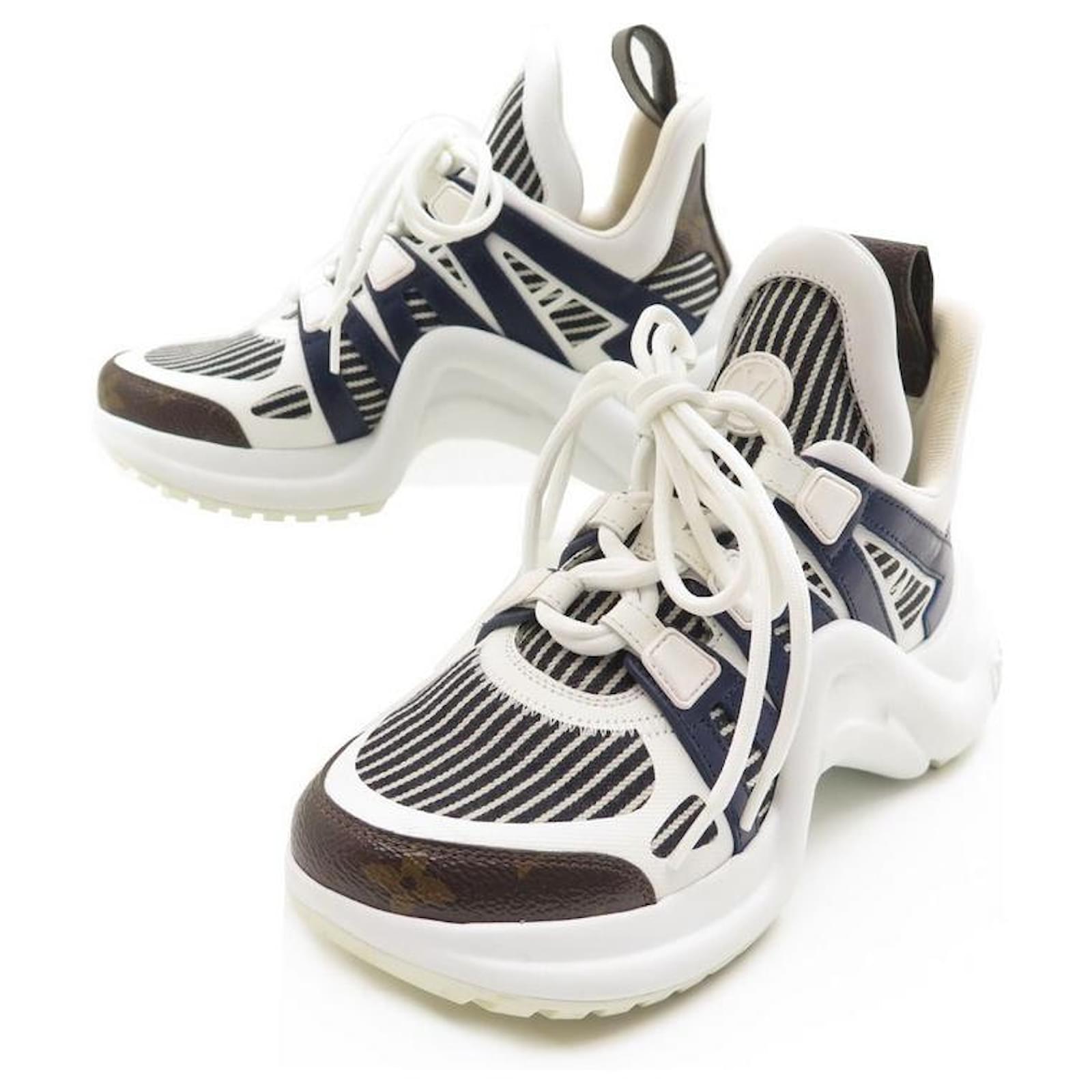 NUEVAS ZAPATILLAS LOUIS VUITTON ZAPATOS ARCHLIGHT 35 NUEVOS ZAPATOS  ZAPATILLAS DE LONA Blanco Lienzo ref.329967 - Joli Closet