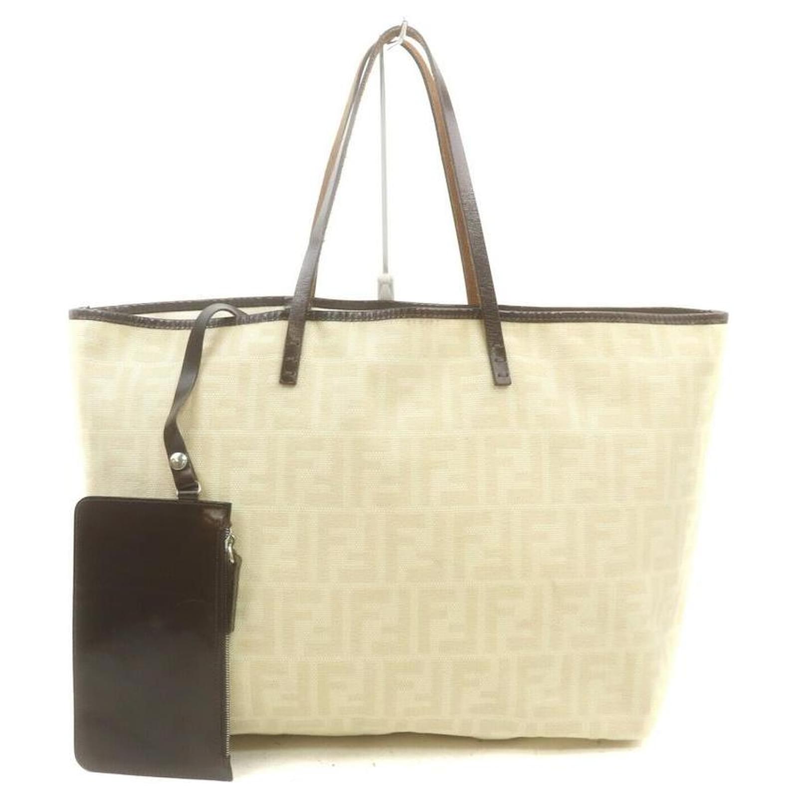 cabas fendi monogram