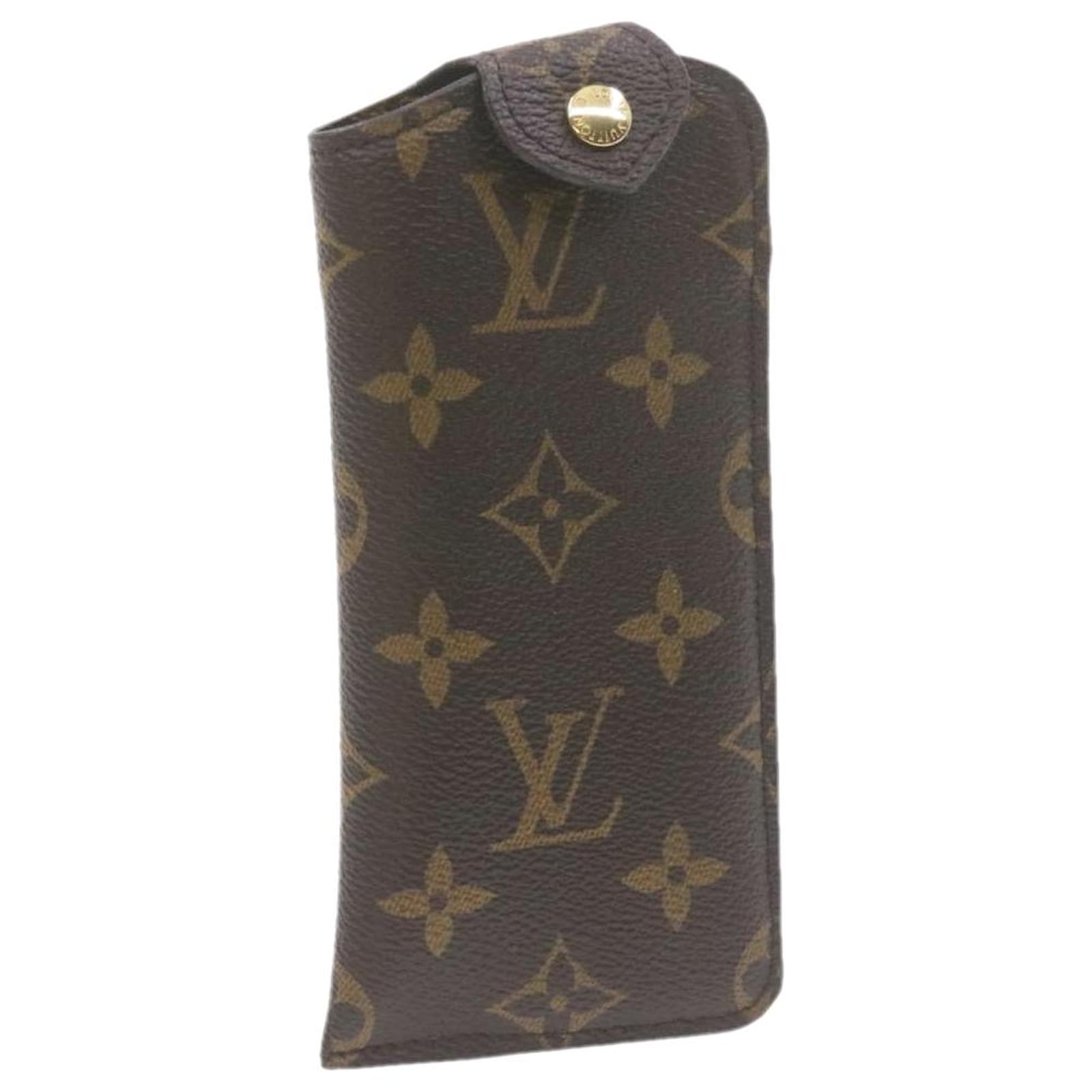 LOUIS VUITTON Monogram Etui A Lunettes PM Glasses Case M66545 LV Auth br339  Cloth ref.333987 - Joli Closet