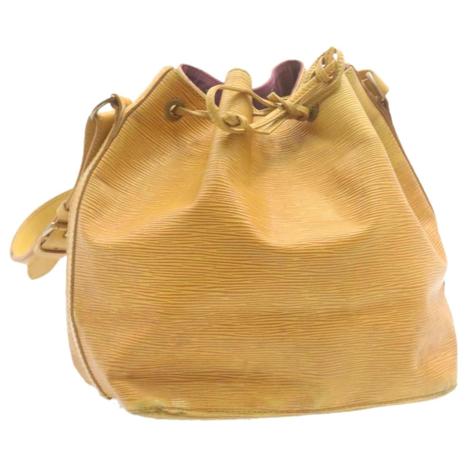 Smelte med sig prangende LOUIS VUITTON Epi Petit Noe Shoulder Bag Yellow M44109 LV Auth 22436  Leather ref.335204 - Joli Closet