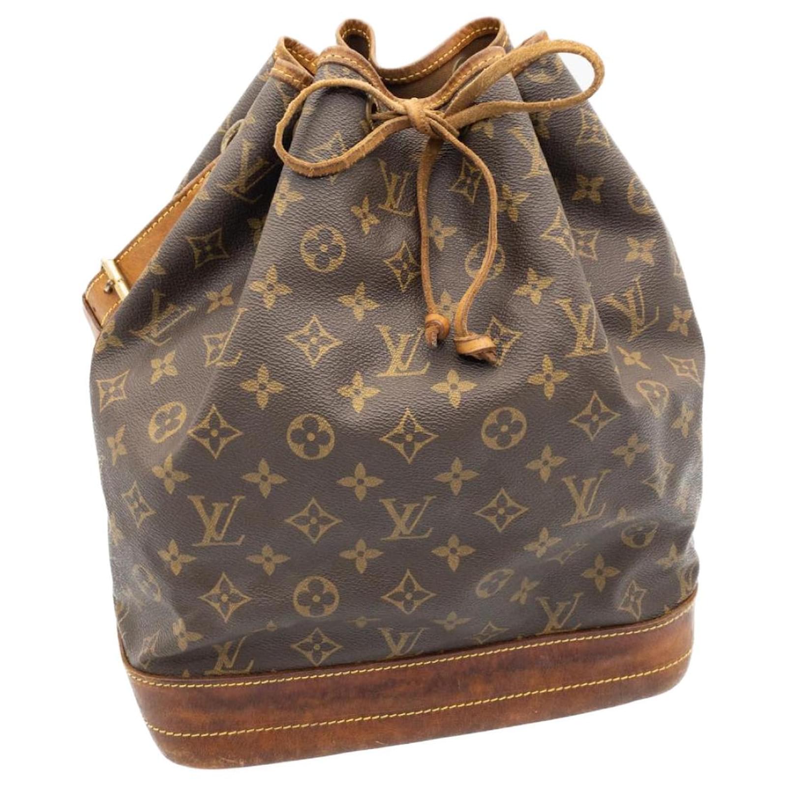 LOUIS VUITTON Shoulder Bag M42224 Noe Monogram canvas/Leather