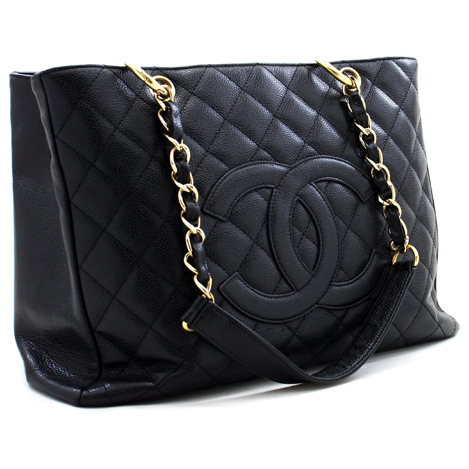 Chanel - Authenticated Chain It Handbag - Leather Black Plain for Women, Good Condition