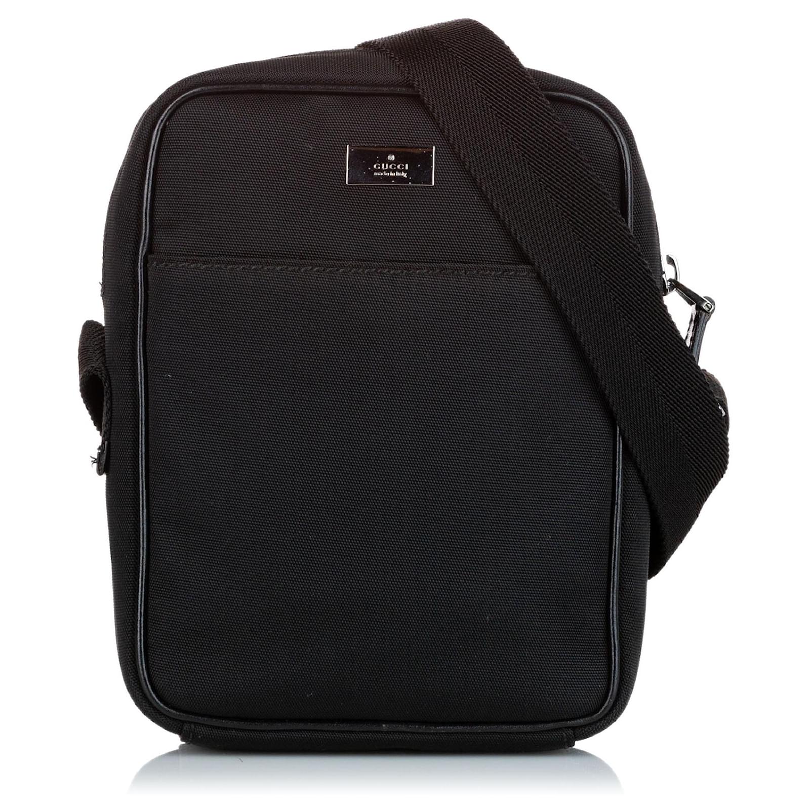 black gucci cross bag