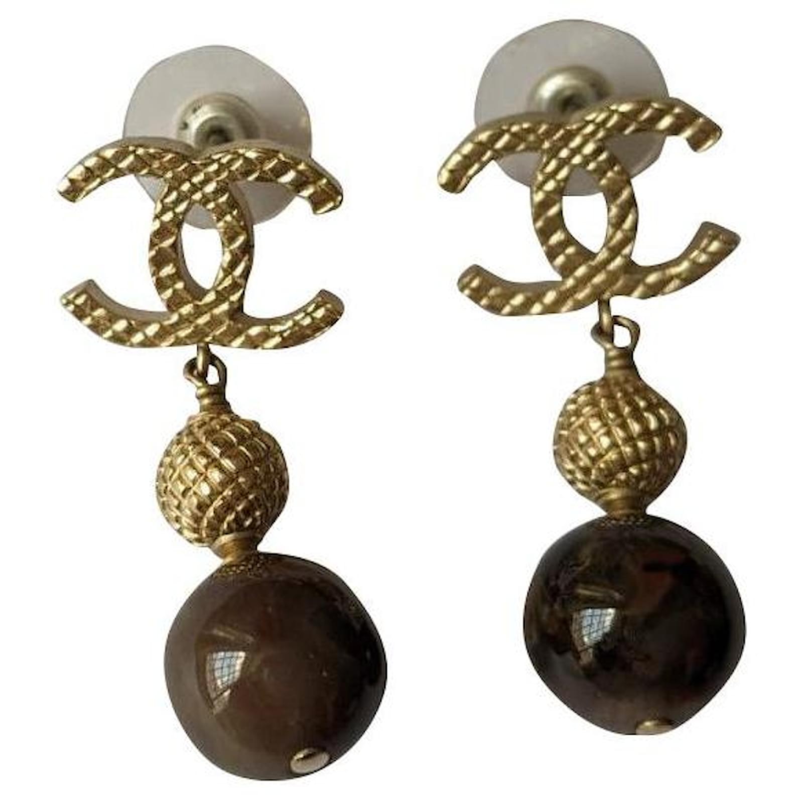CHANEL B16 A Pearl Drop Dangling Earrings Multiple colors Metal ref.337205  - Joli Closet