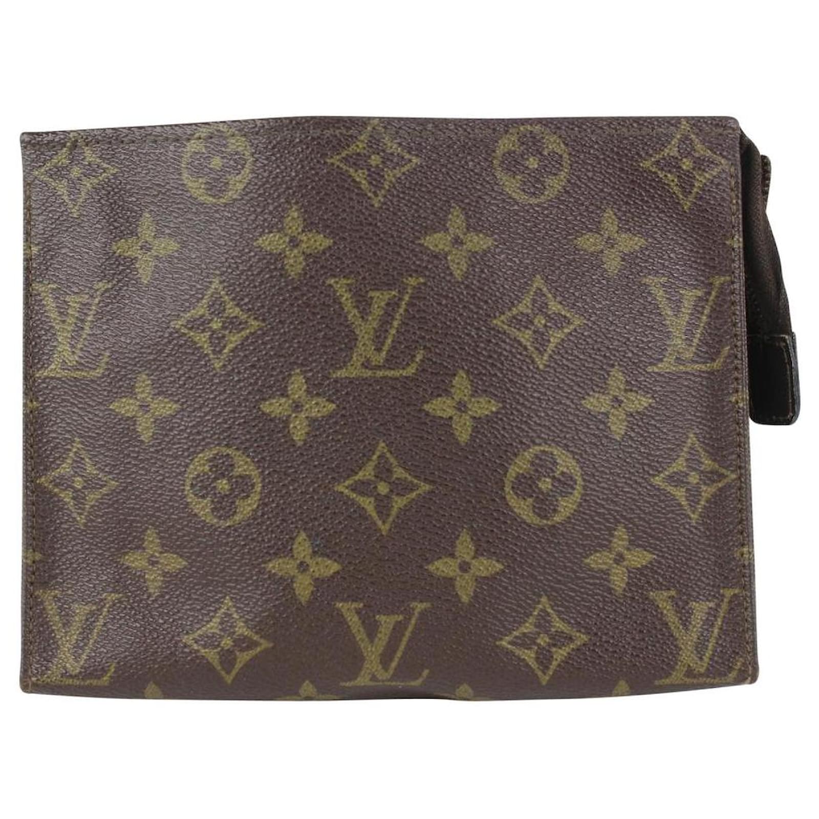 louis vuitton poche toilette