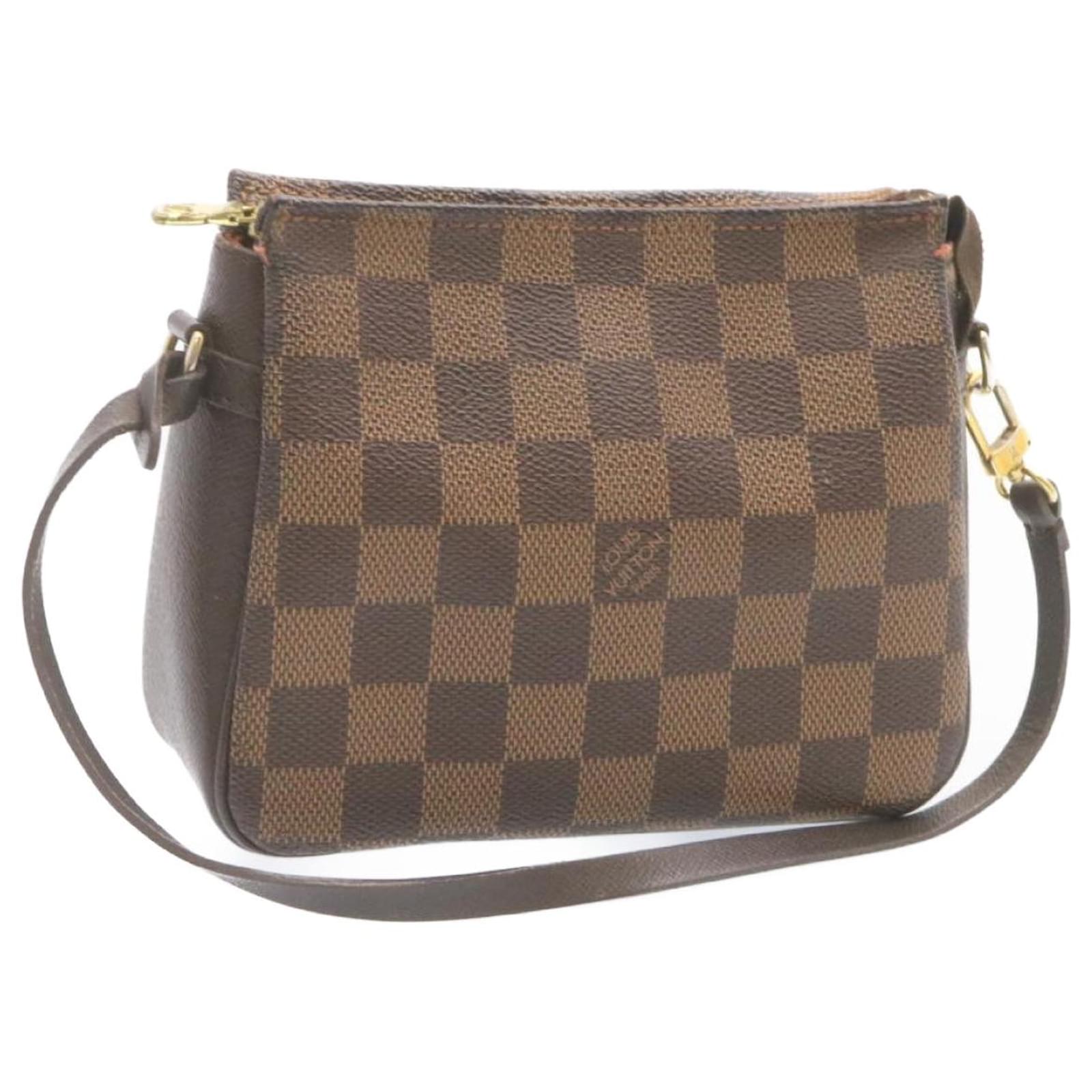 Louis Vuitton cosmetic pouch Brown Cloth ref.340063 - Joli Closet