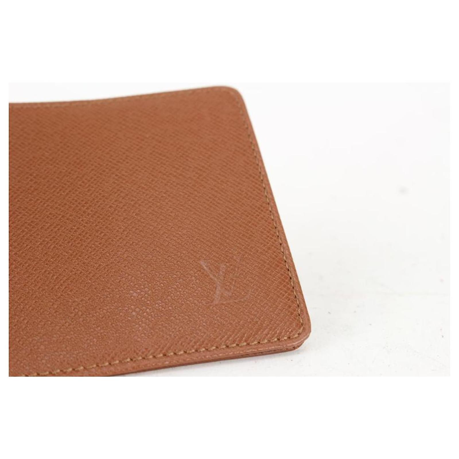 Louis Vuitton Brown Taiga Leather Card Holder Wallet Case ref