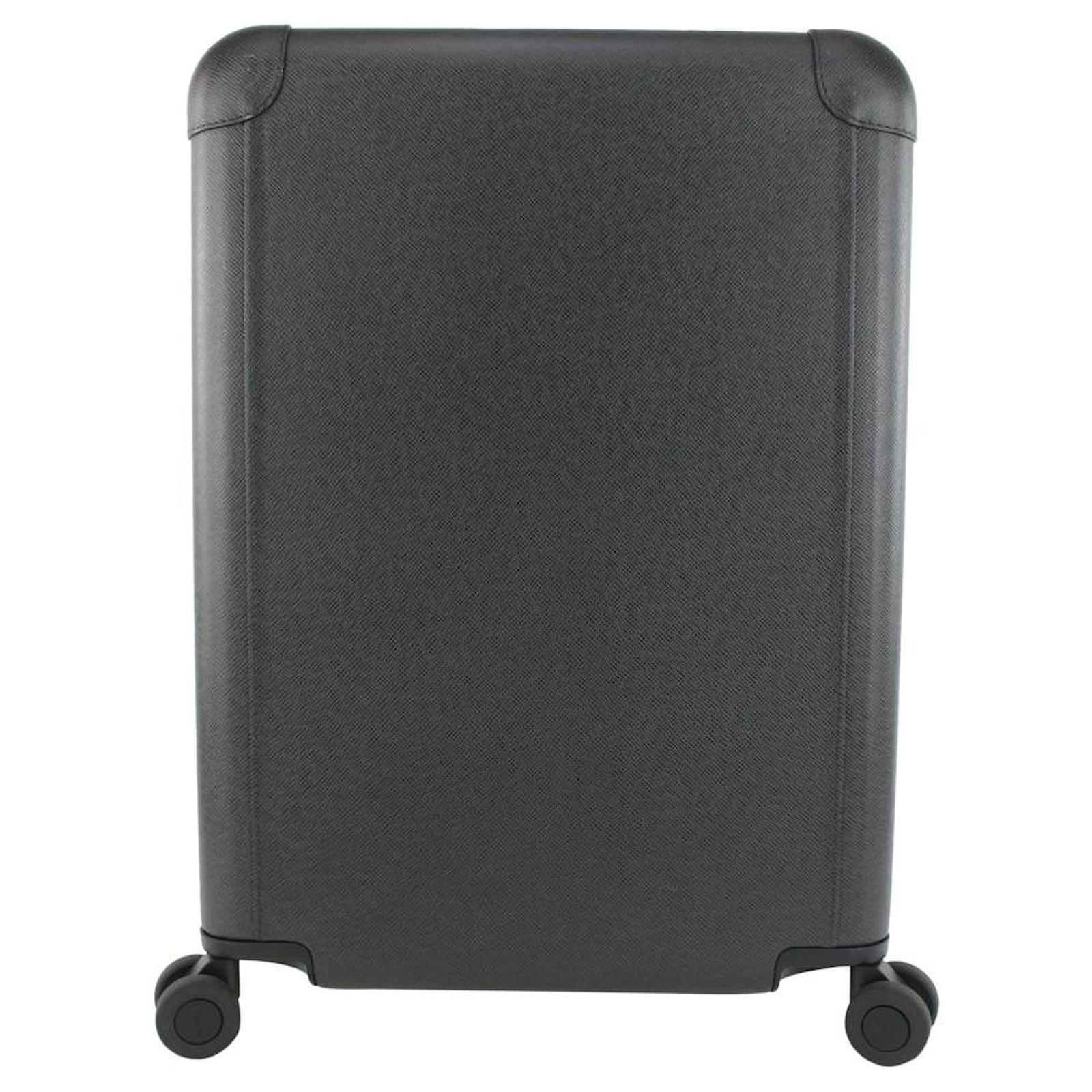 Louis Vuitton Black Taiga Leather Horizon 55 Rolling Luggage Trolley  ref.342284 - Joli Closet
