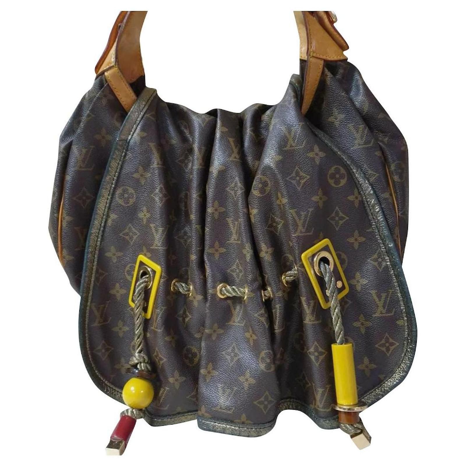 Louis Vuitton Limited Edition Monogram Canvas Kalahari GM Bag Multiple  colors Cloth ref.343129 - Joli Closet