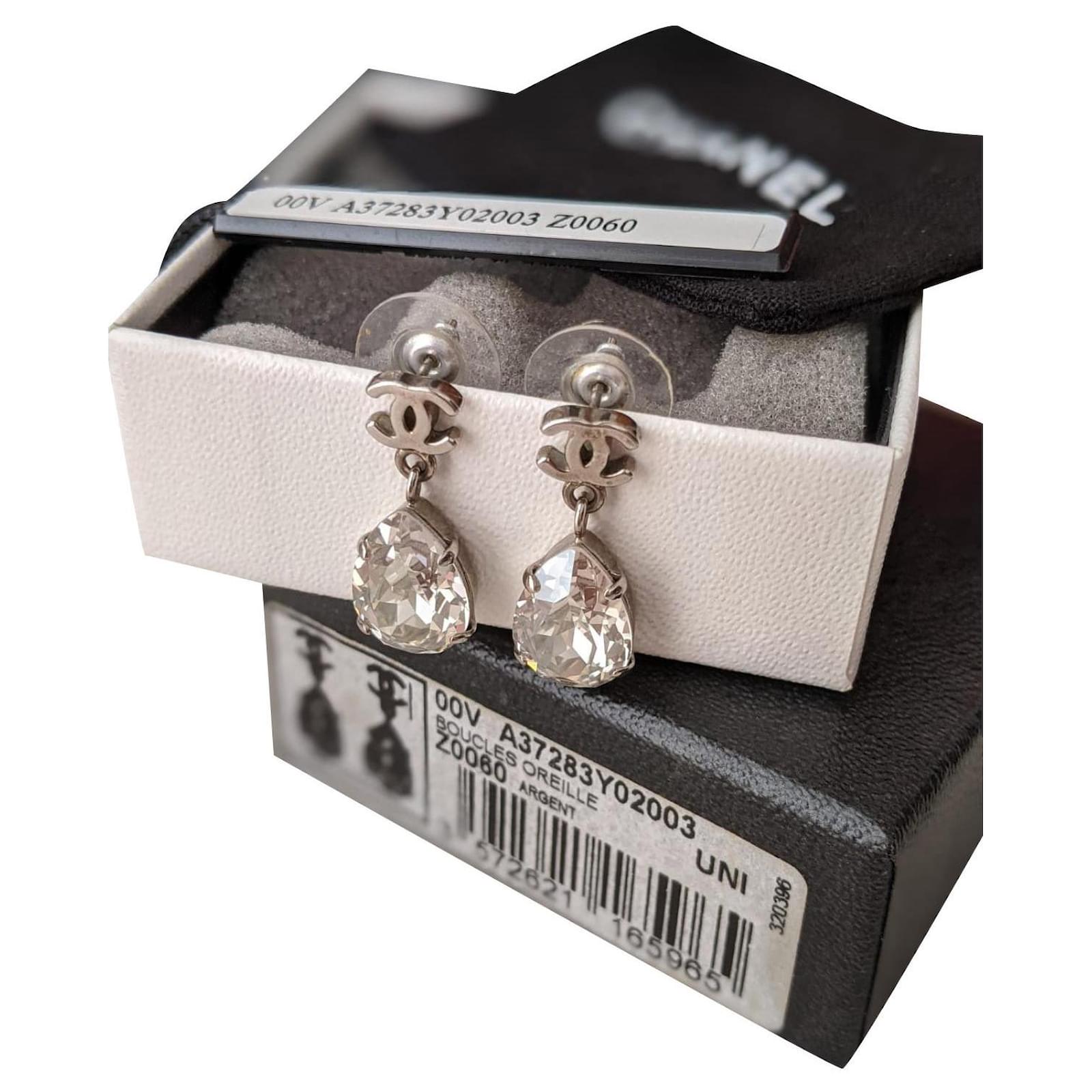 CHANEL, Jewelry, Chanel Gold Tone Metal Faux Pearl Crystal Pink Bead Cc  Heart Drop Earrings