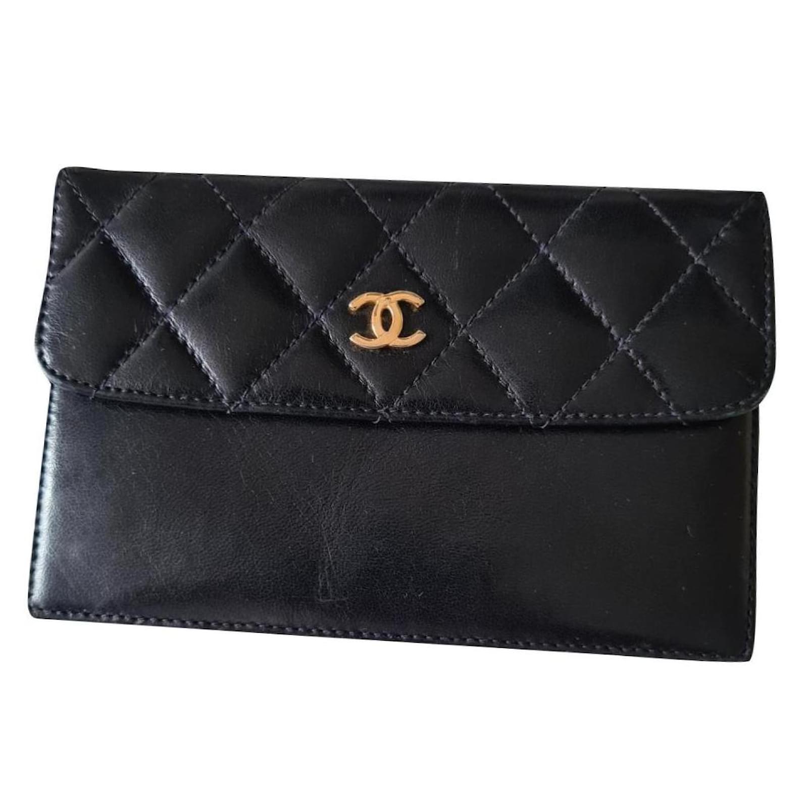 CHANEL leather offers envelope wallet