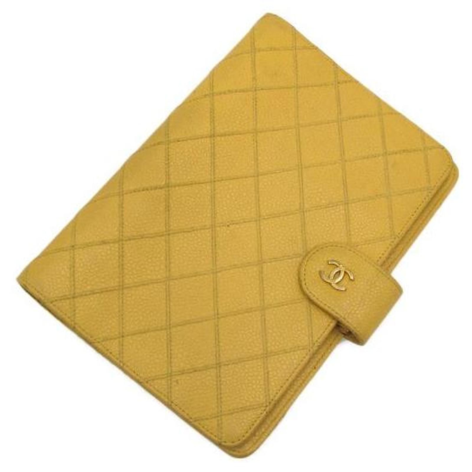 chanel agenda Yellow Leather ref.345810 - Joli Closet
