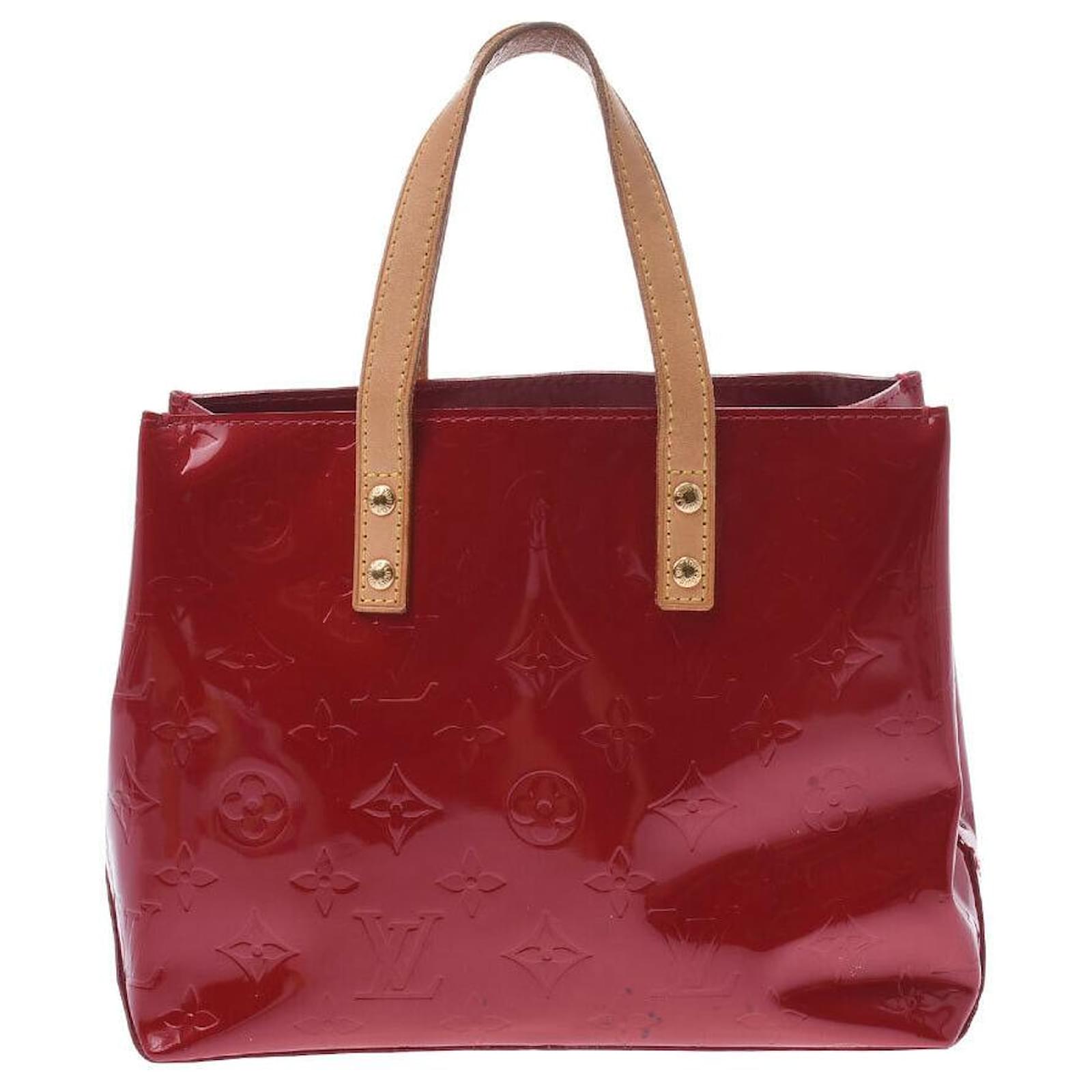 Louis Vuitton Lead Red Leather ref.346510 - Joli Closet