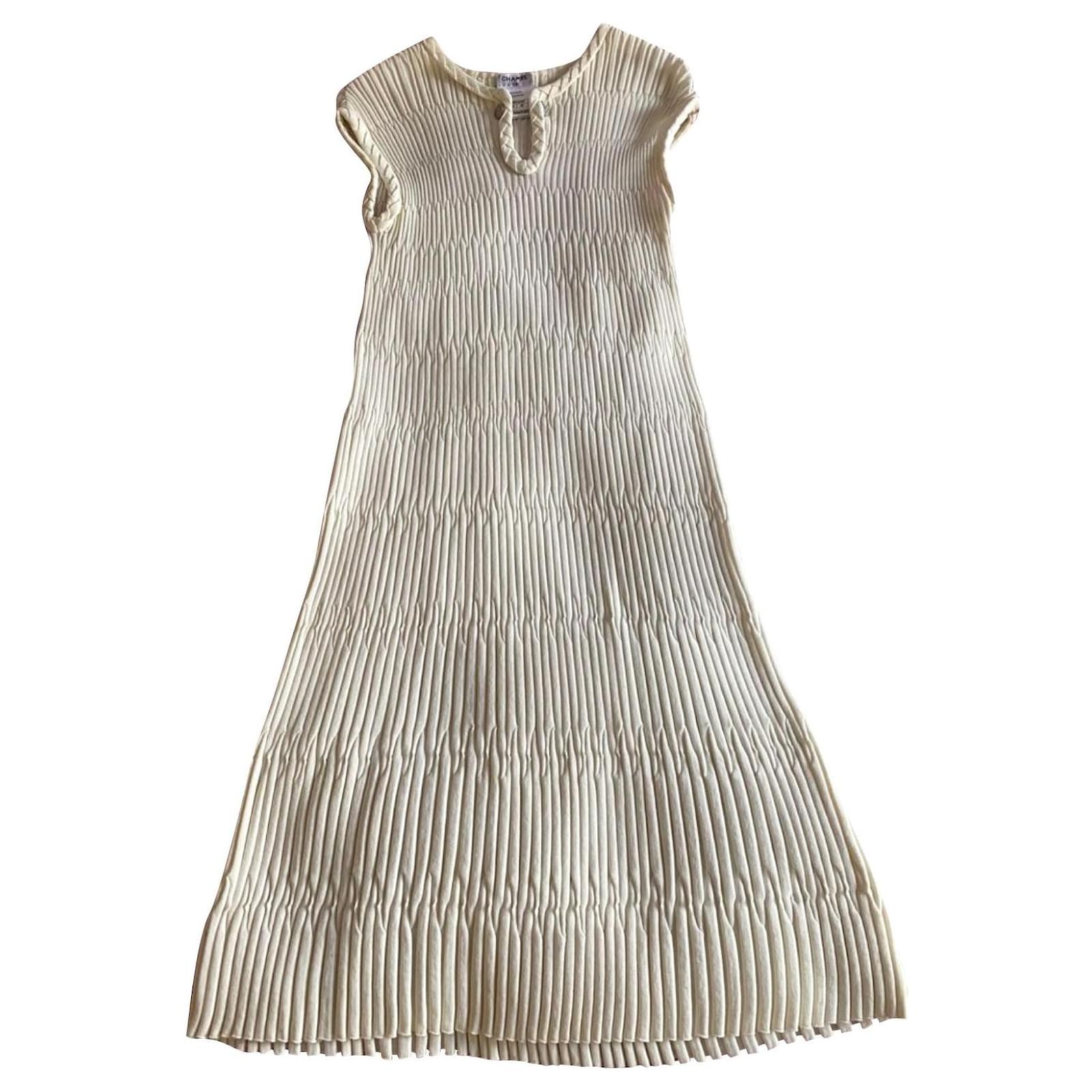 Chanel cream cotton knit summer dress FR36 ref.352100 - Joli Closet