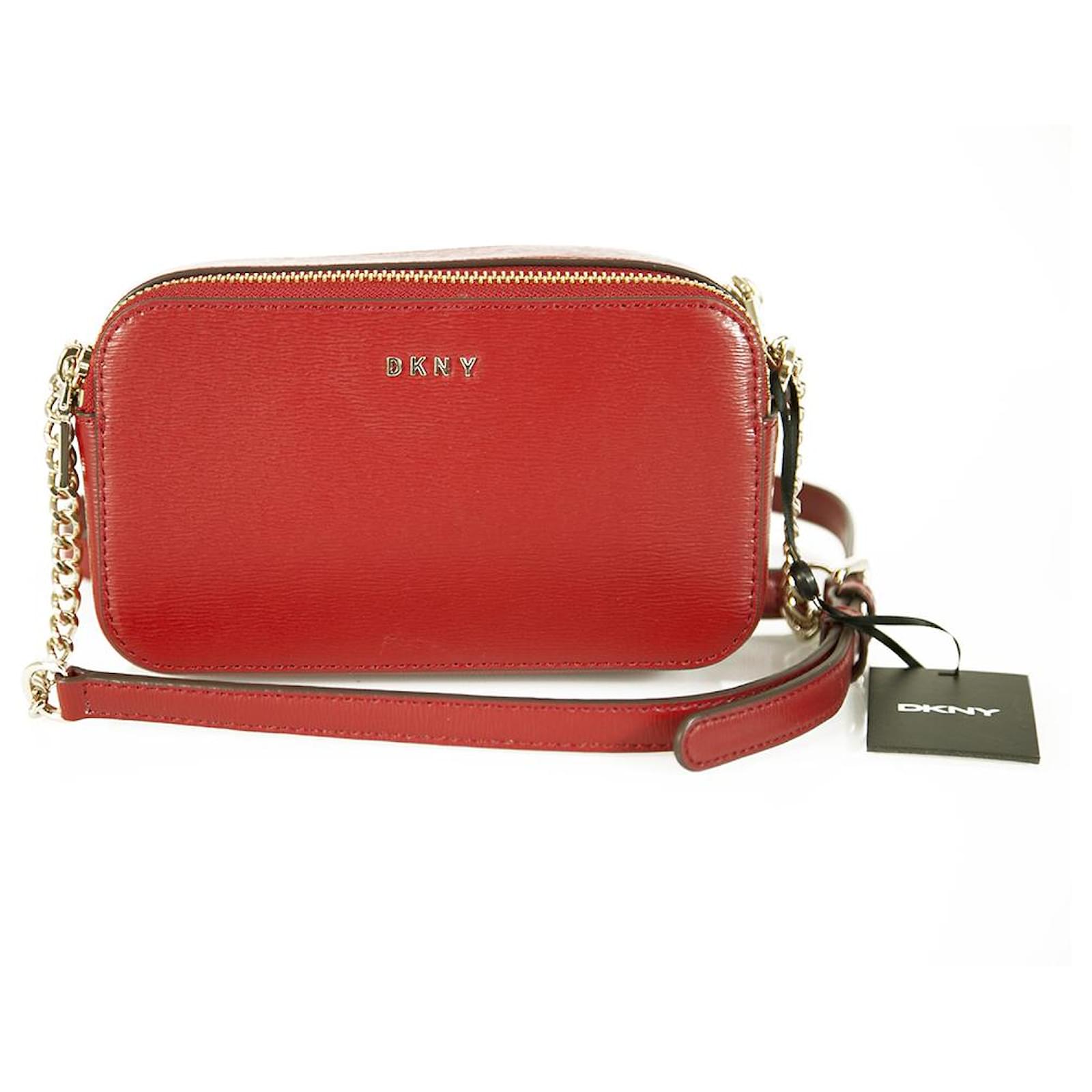 DKNY Donna Karan Camera Red Leather Messenger Shoulder Bag Crossbody  ref.355732 - Joli Closet