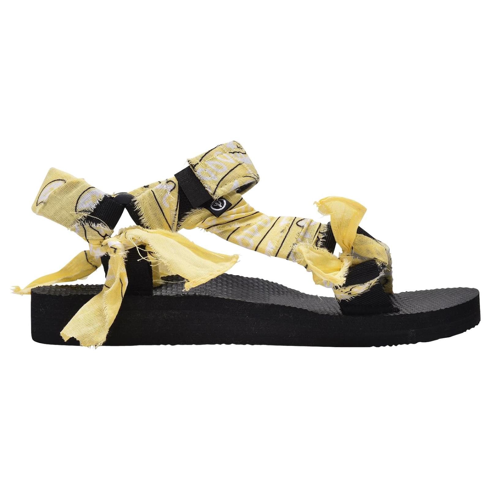 Autre Marque Sandalias Trekky Bandana en poliéster amarillo pastel  ref.357130 - Joli Closet