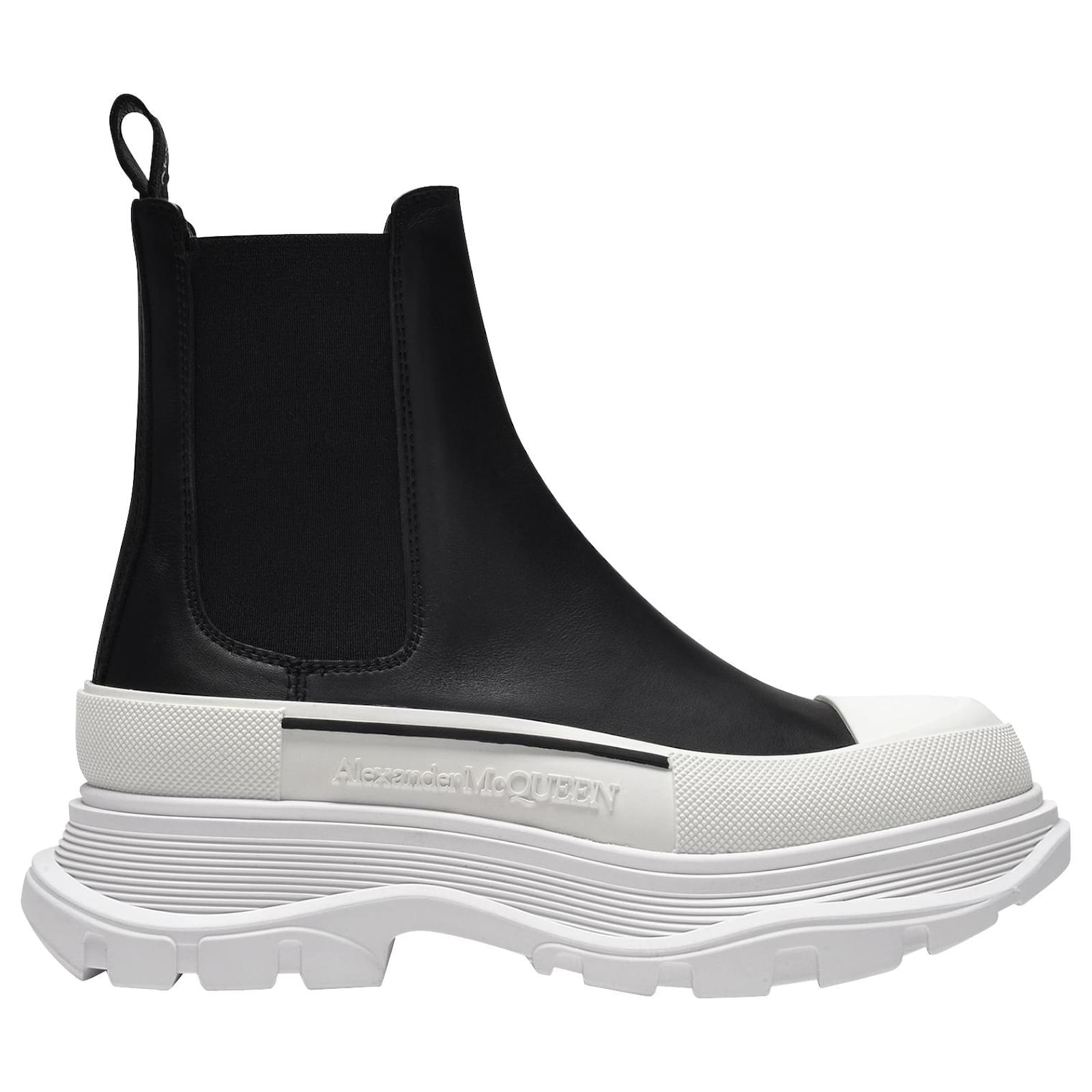 Alexander Mcqueen Tread Slick Boots in Black Leather, White Sole