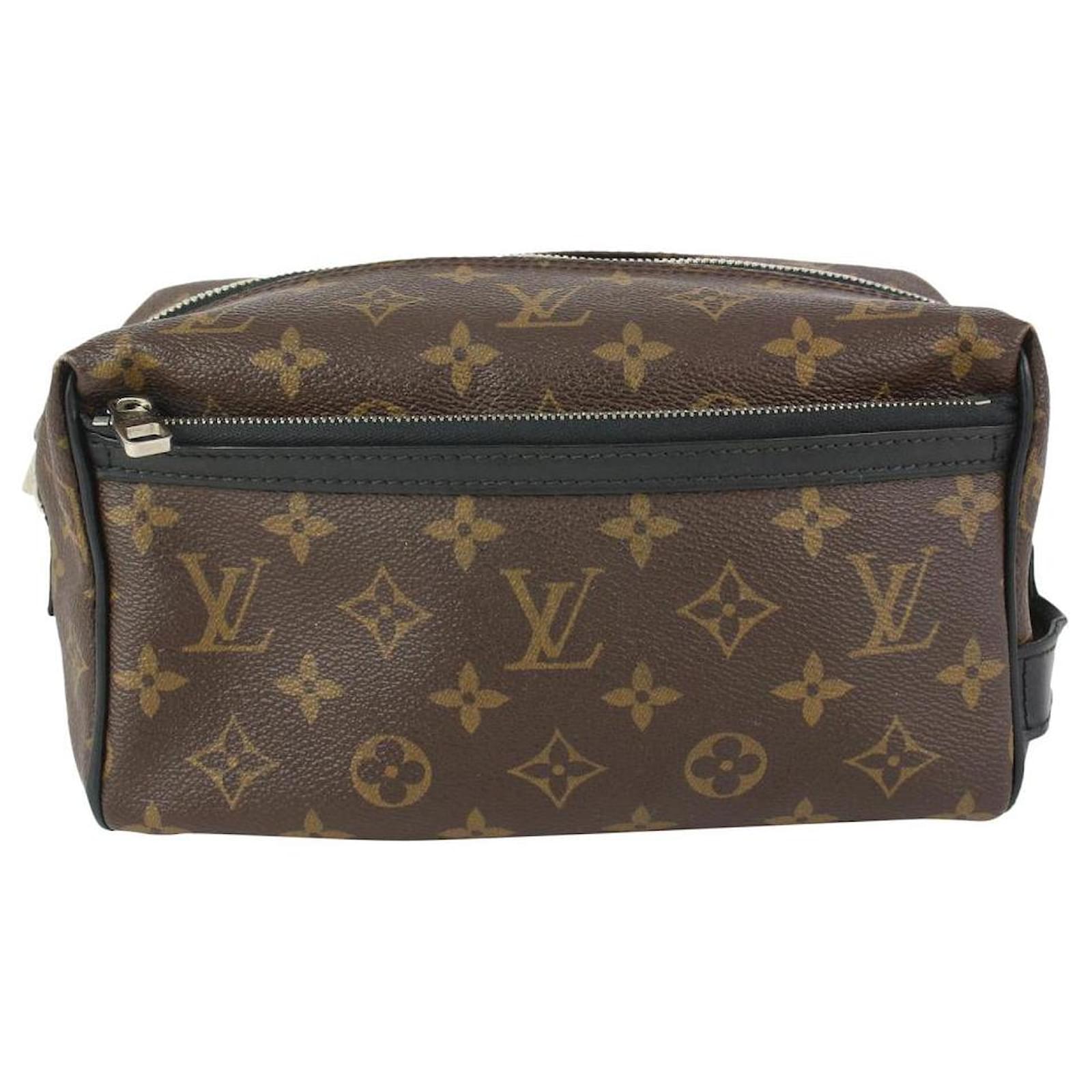 Louis Vuitton Toilet Pouch Black autres Cuirs