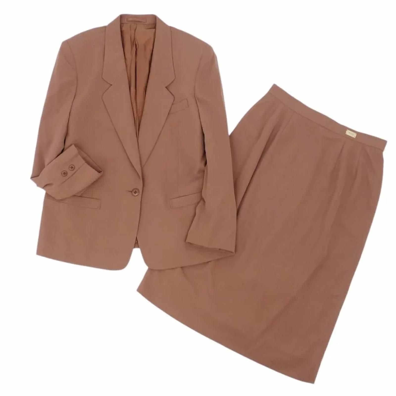Used] Vintage Burberry Burberrys Setup Skirt Suit Wool Jacket Skirt Brown   - Joli Closet