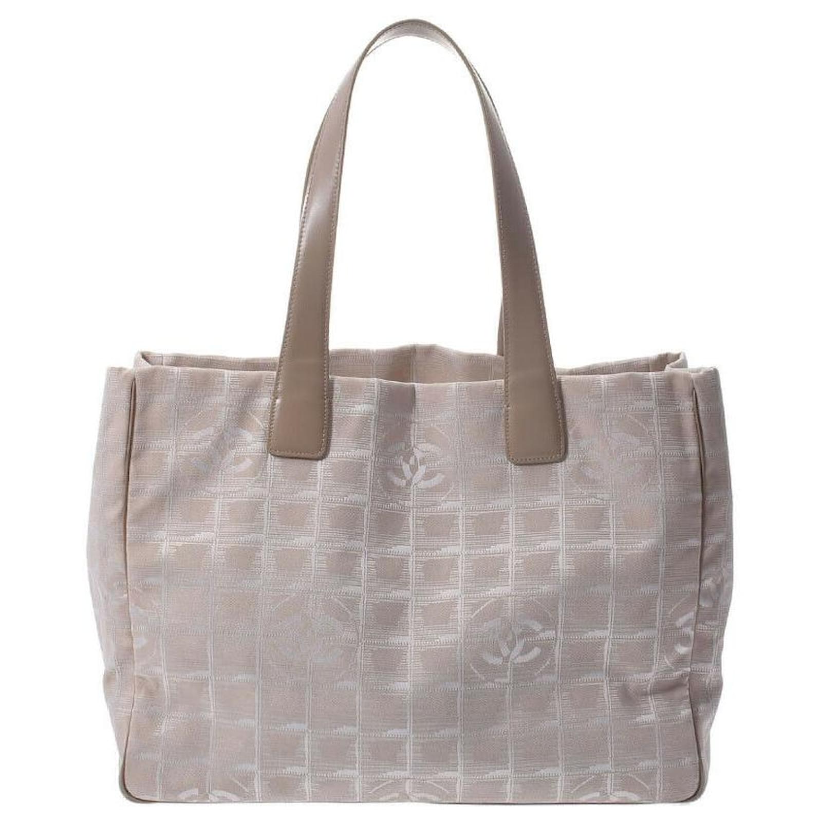 Chanel Travel line Beige Synthetic ref.359812 - Joli Closet