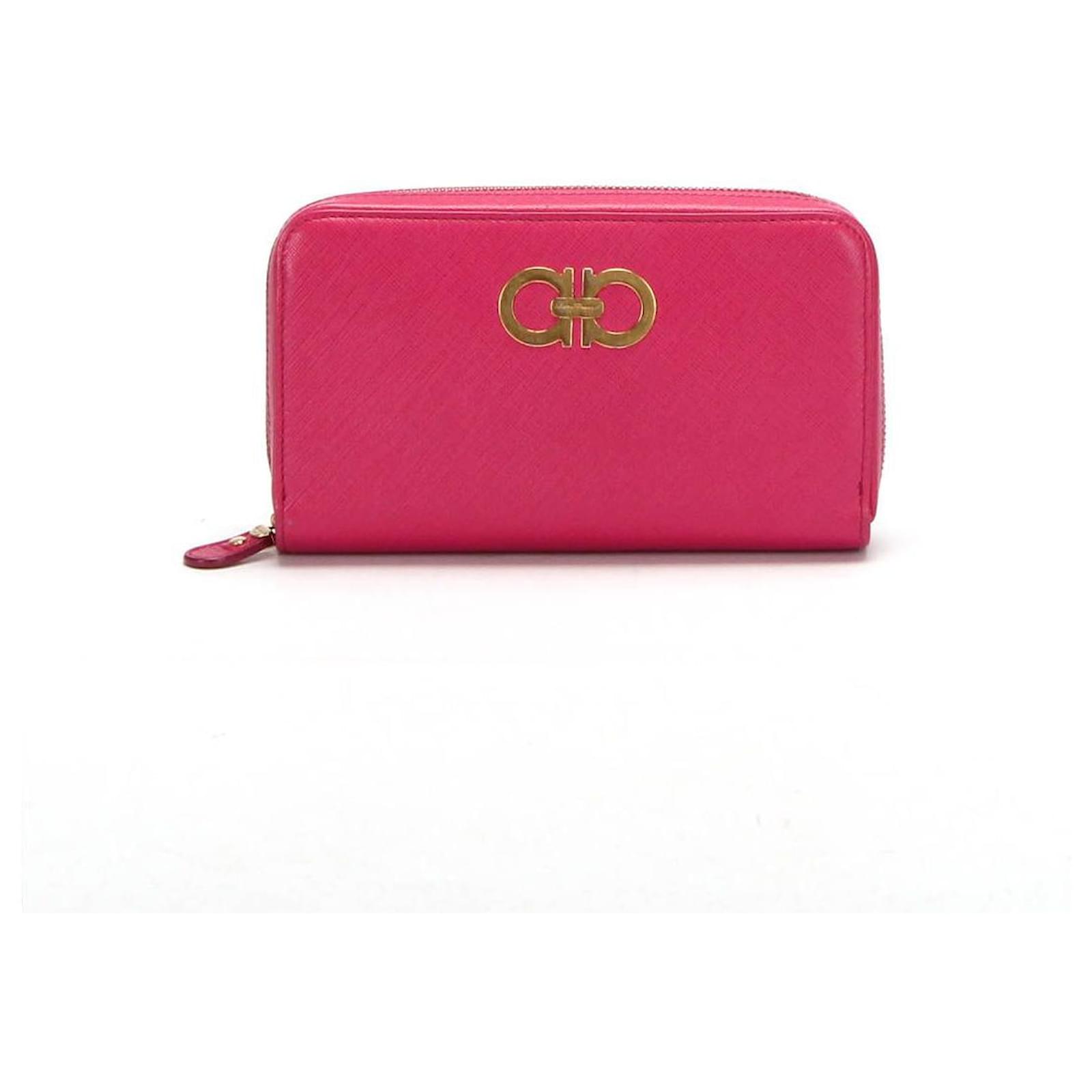 ferragamo pink wallet