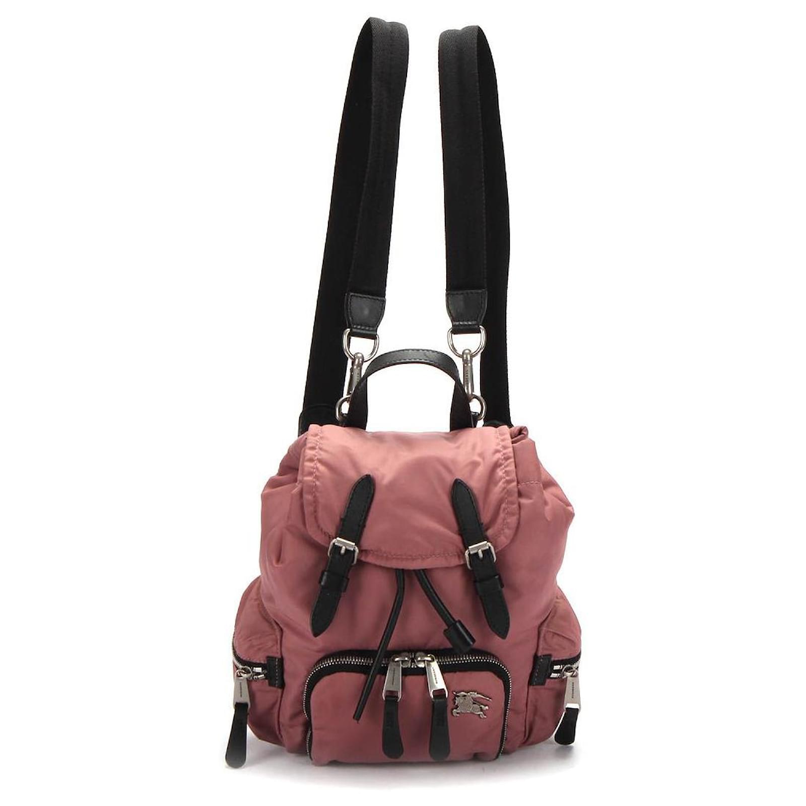 Mochila Burberry Nylon Mini Rosa ref.360486 Joli Closet