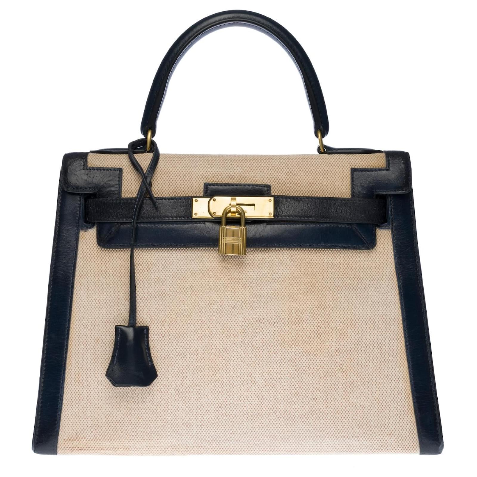 Hermès Rare Hermes Kelly handbag 28 saddle pad in navy blue box