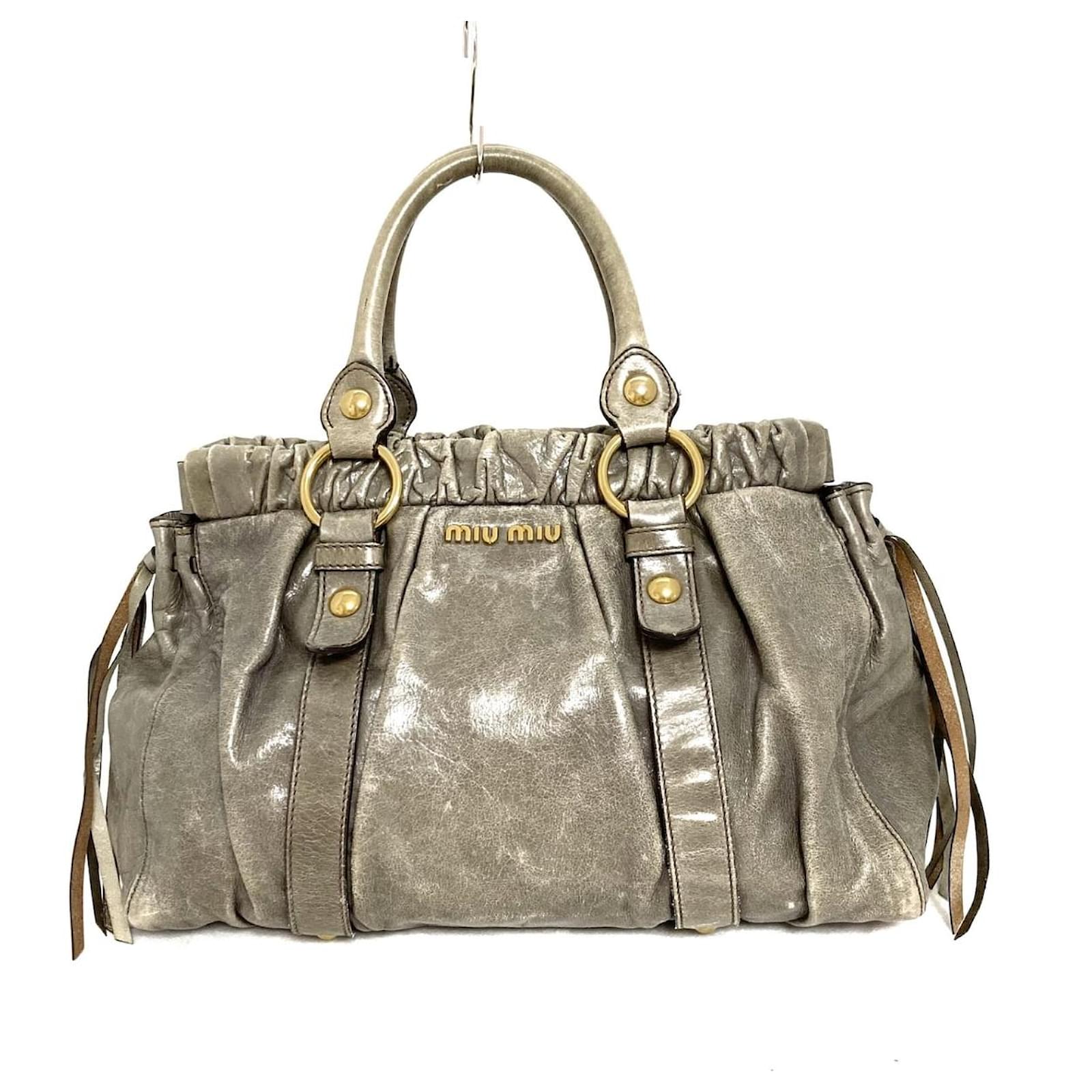 Miu Miu Tote bag Grey Leather ref.361869 - Joli Closet