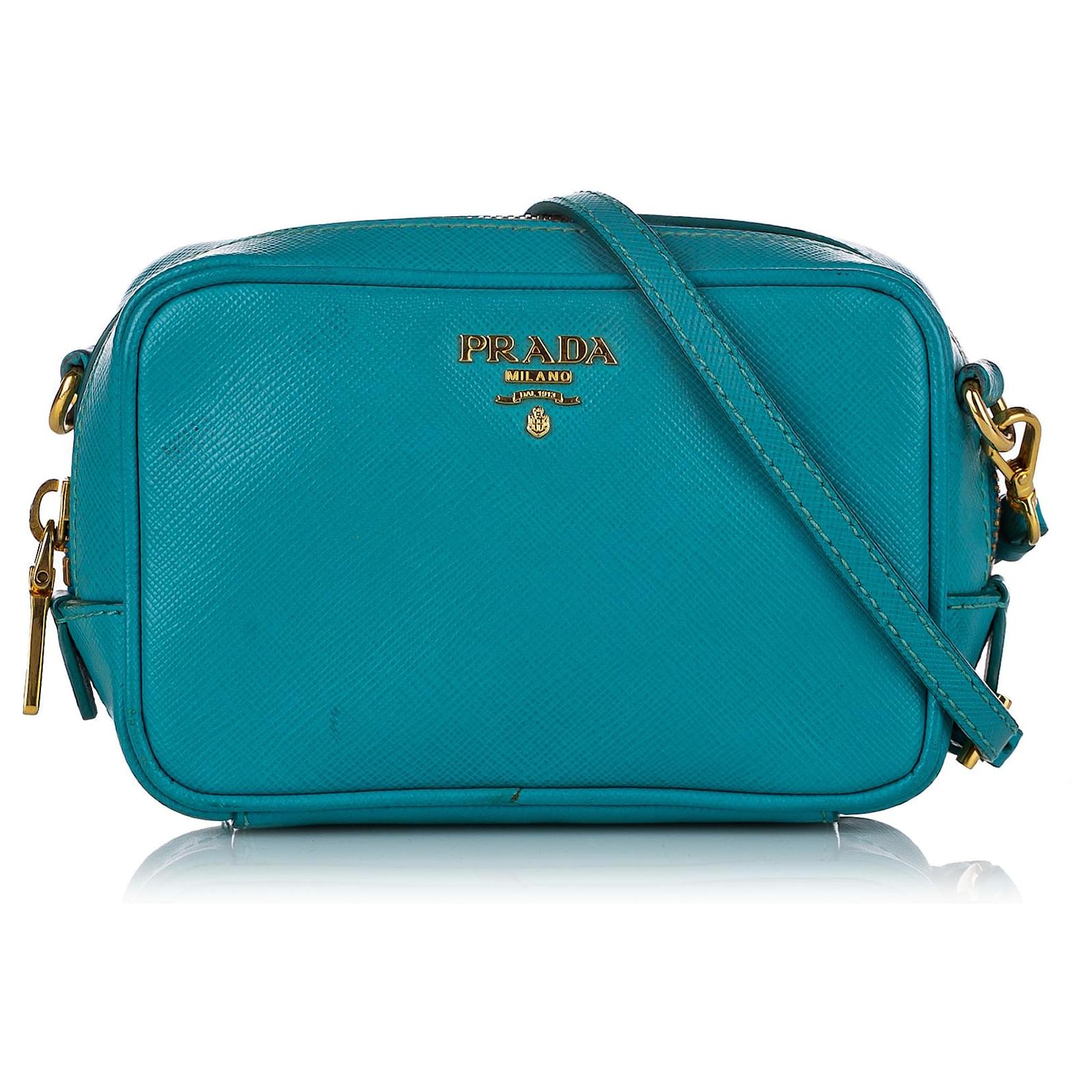 Prada Bandoliera Saffiano Blue Leather Cross Body Bag ref.681742 - Joli  Closet