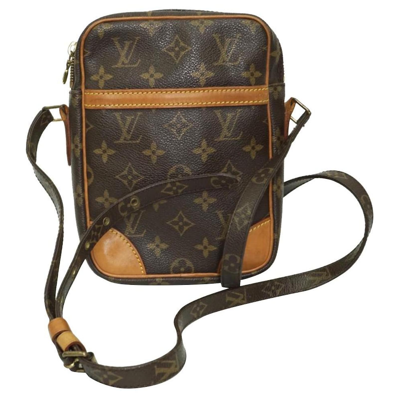 Louis Vuitton Danube Black Canvas Shoulder Bag (Pre-Owned) - ShopStyle