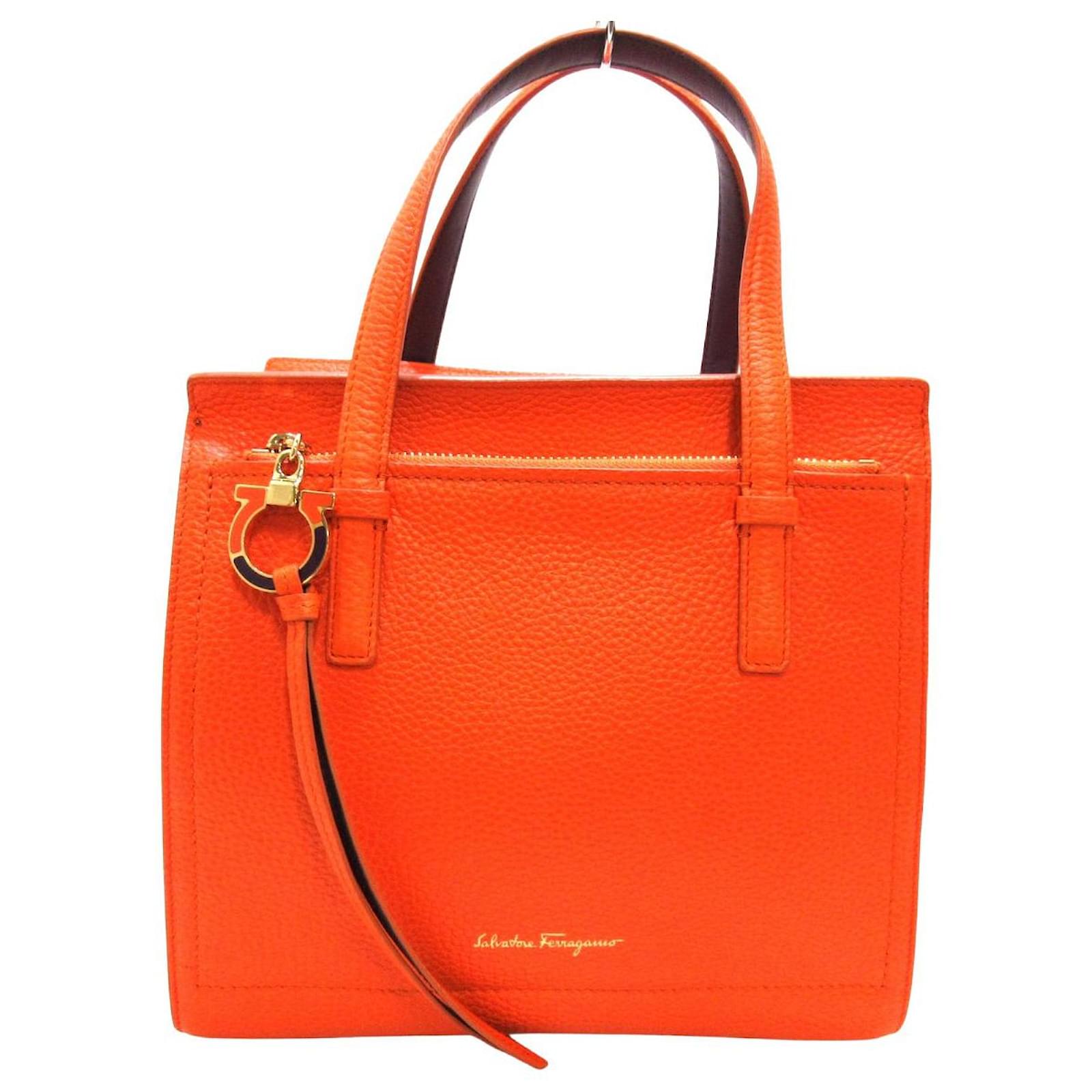 Ferragamo hot sale amy bag