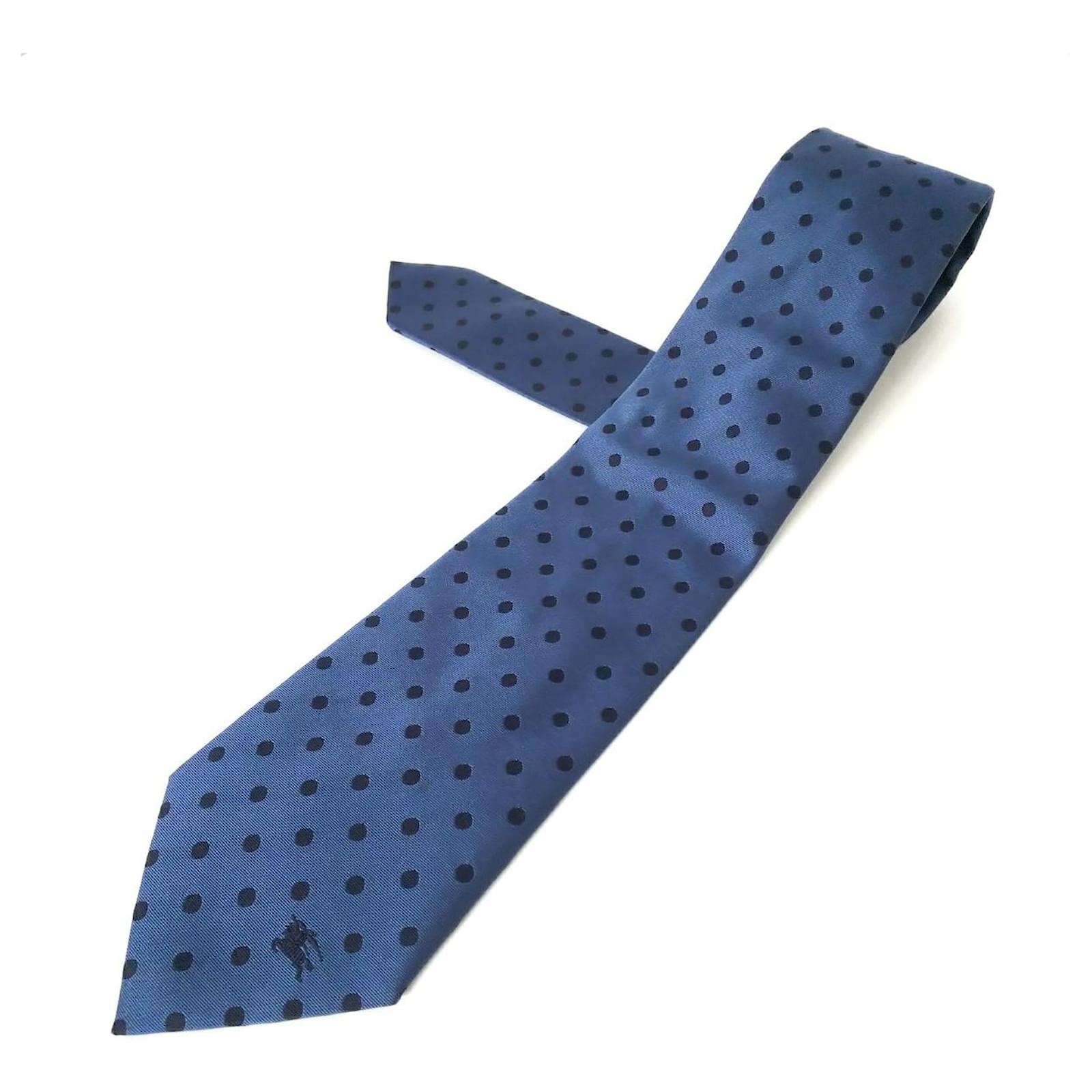 light blue burberry tie