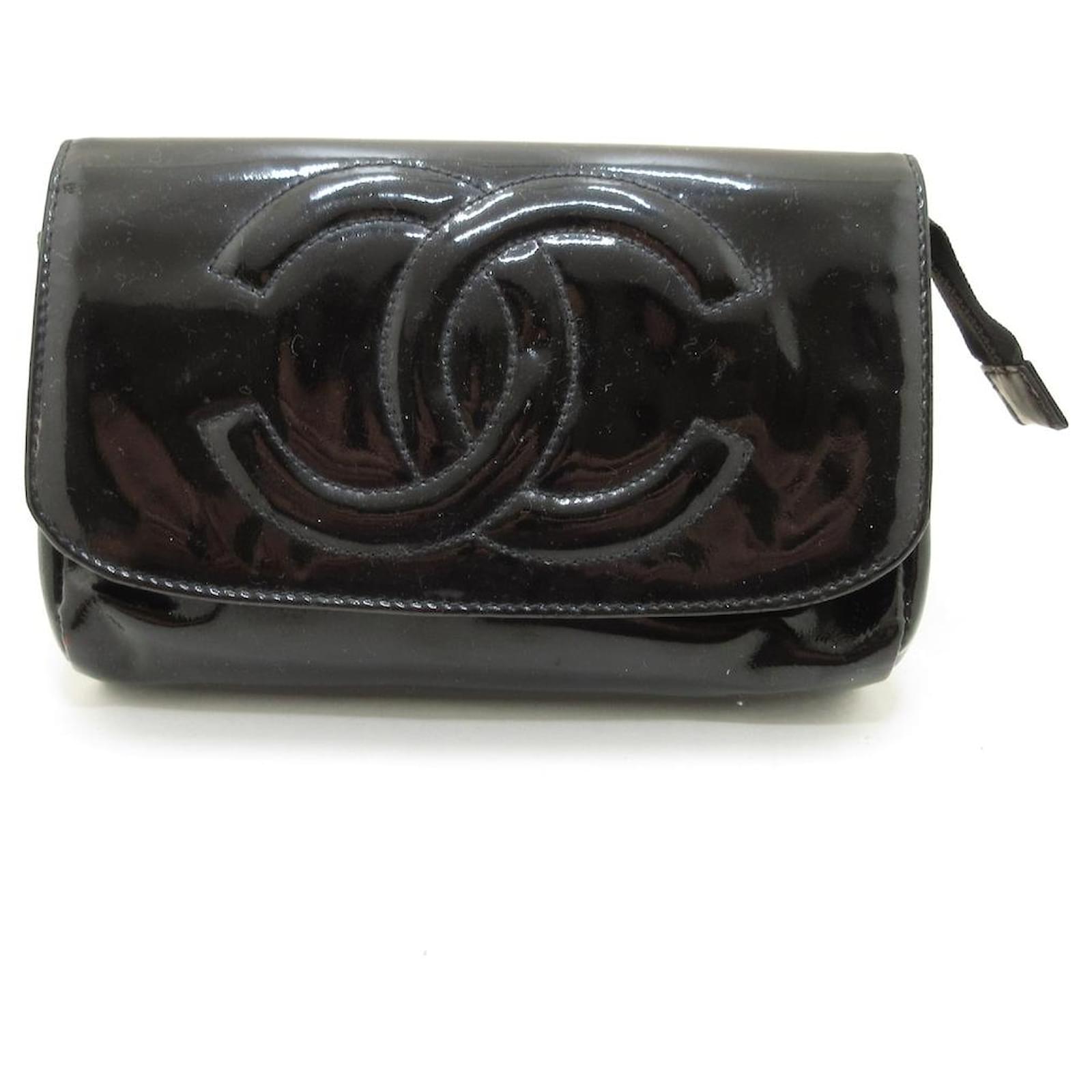 Chanel clutch bag Black Patent leather ref.370201 - Joli Closet