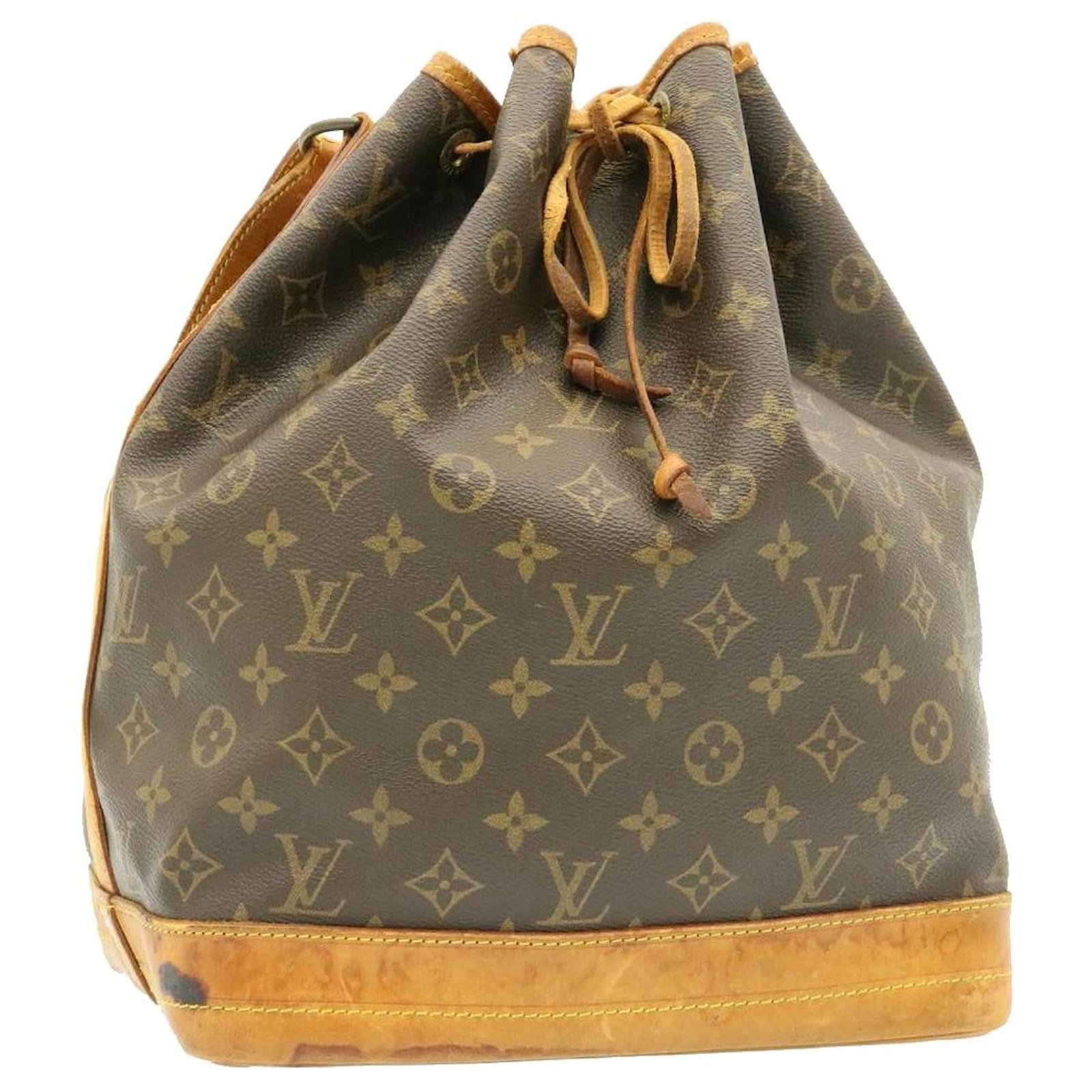 LOUIS VUITTON Shoulder Bag M42224 Noe Monogram canvas/Leather