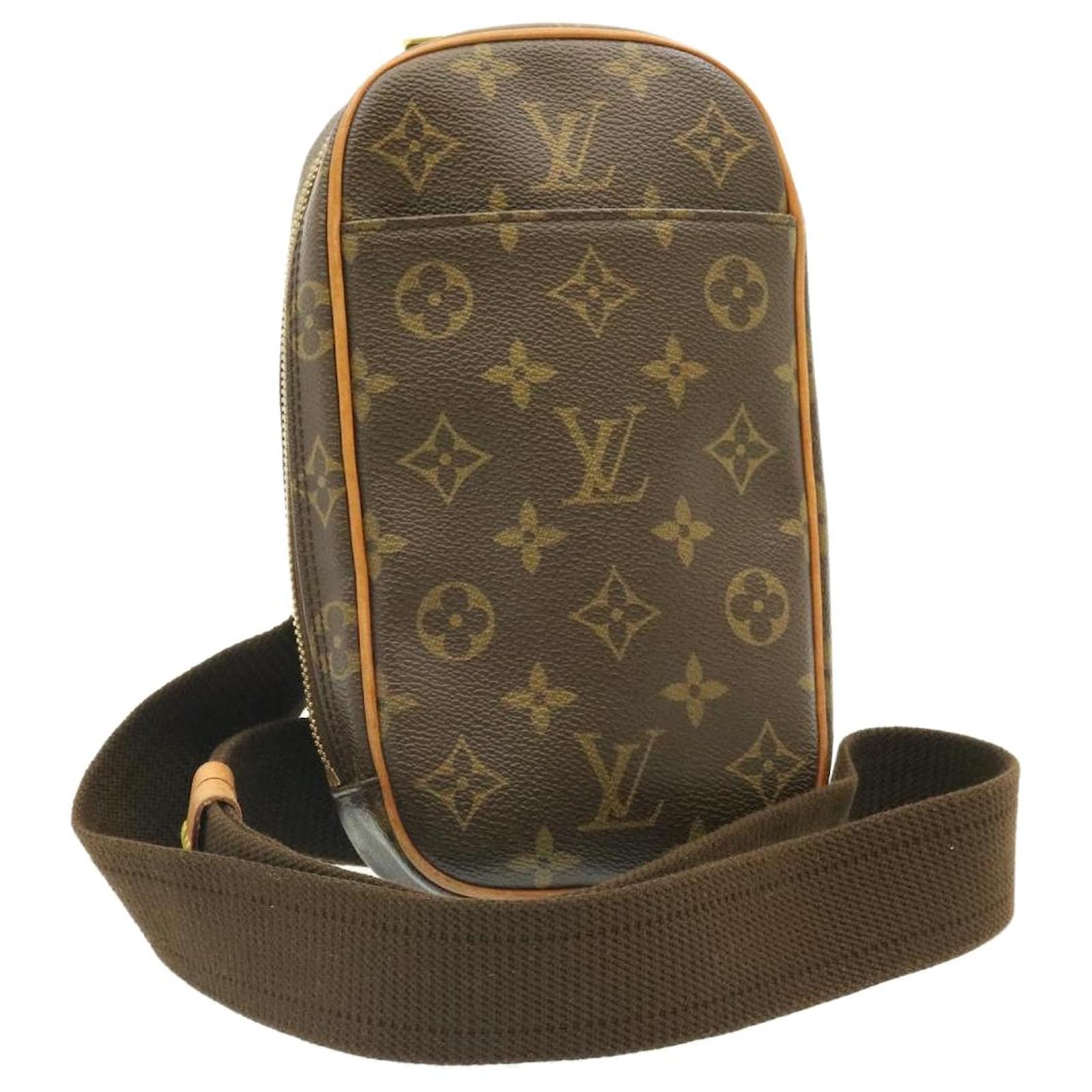 Louis Vuitton Pochette Gange