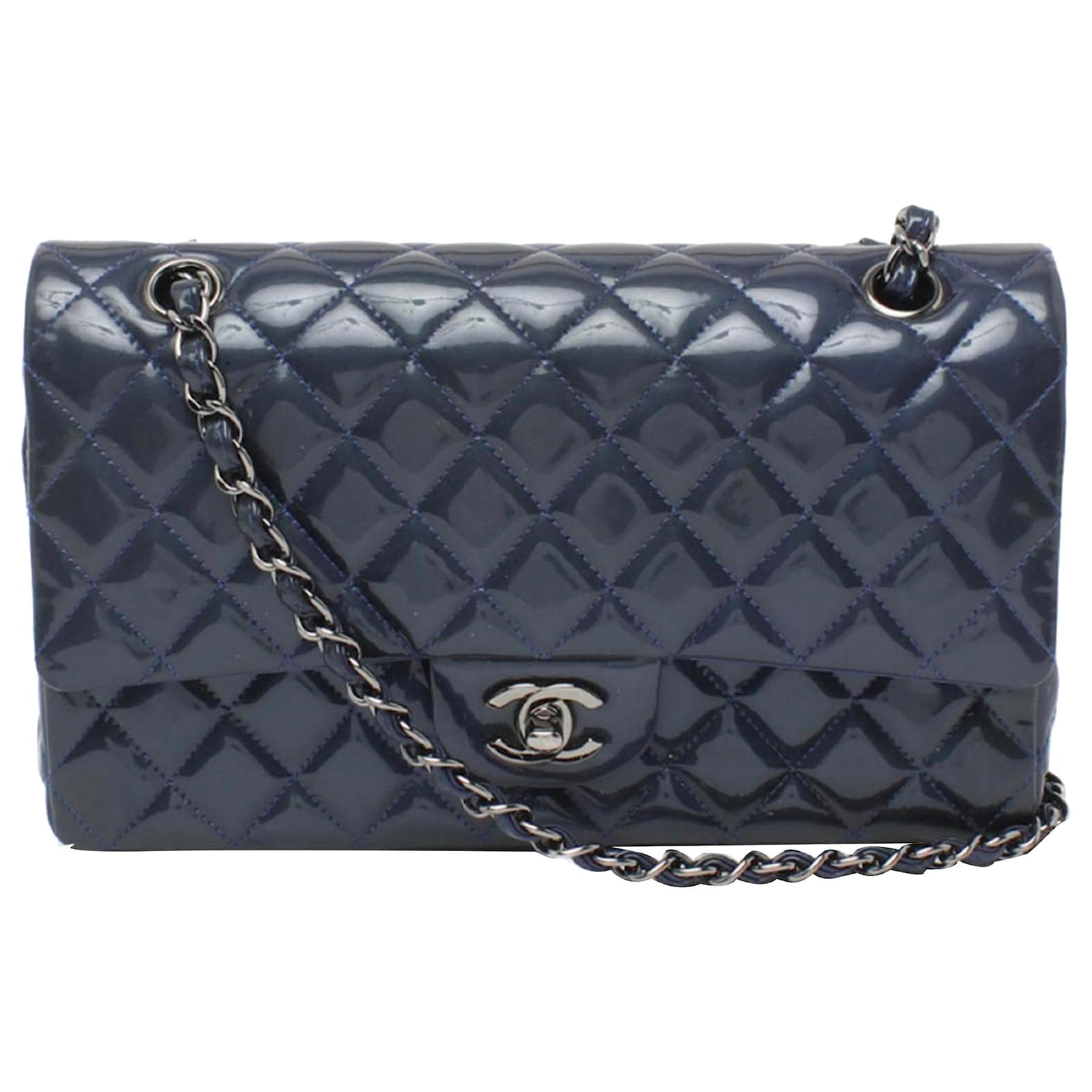 Chanel Blue Classic Medium Patent Leather lined Flap Bag ref.373904 - Joli  Closet