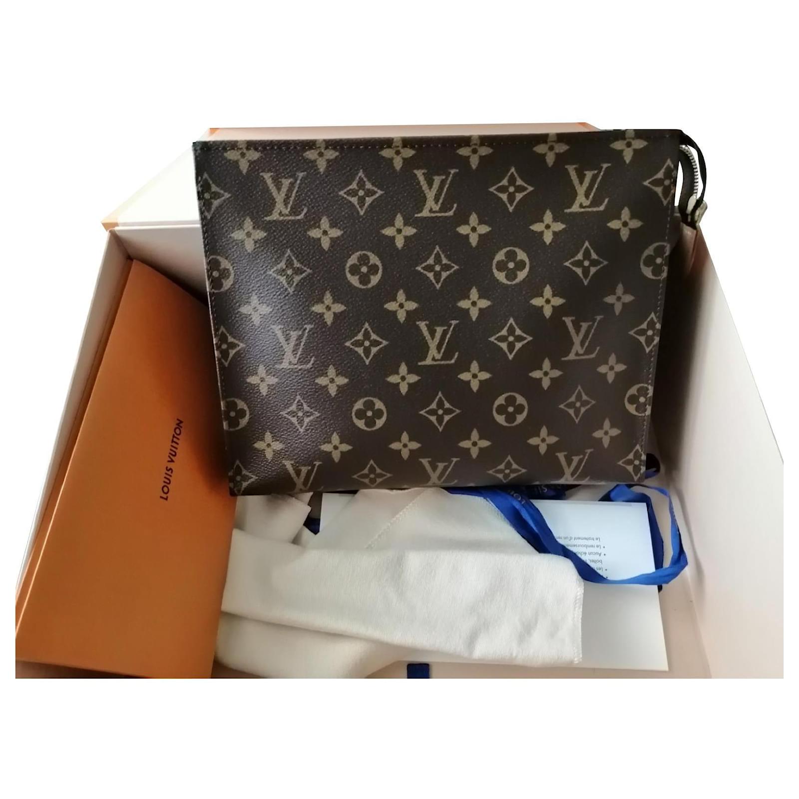 Louis Vuitton wallet 26 Light brown Cloth ref.373791 - Joli Closet