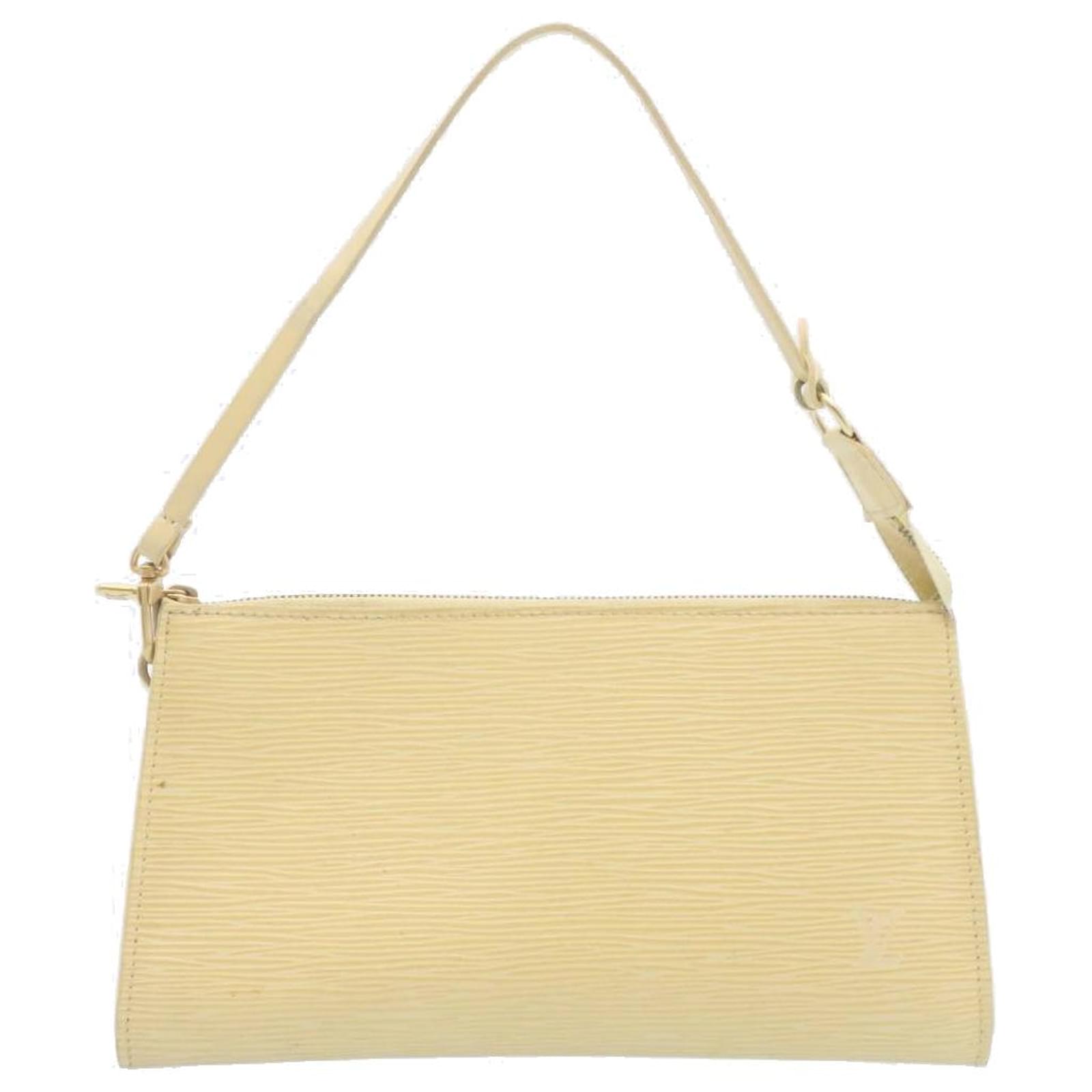 Louis Vuitton Pochette Accessoires Cream Leather ref.374539 - Joli Closet