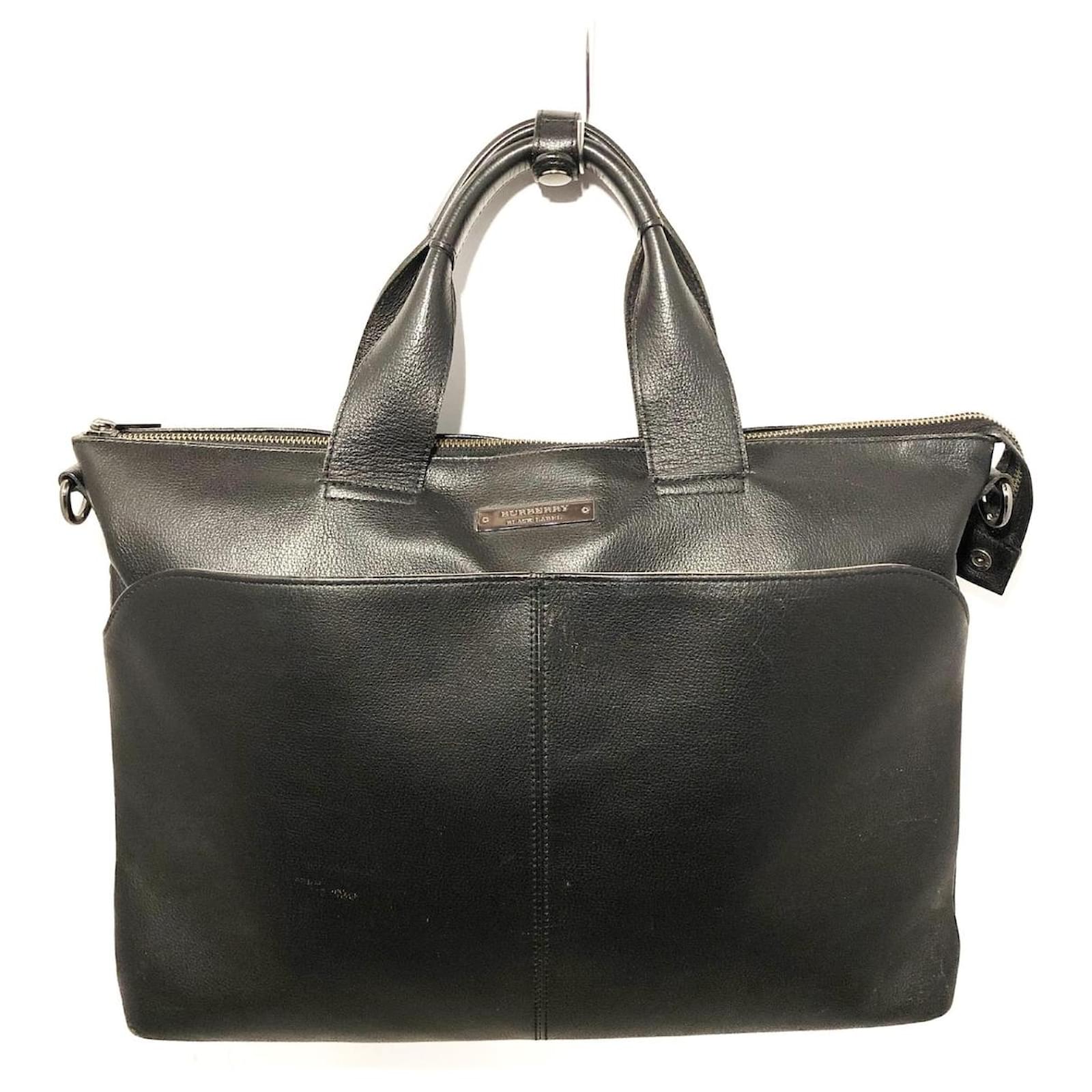 Burberry Travel Bag Black Leather ref.375031 Joli Closet