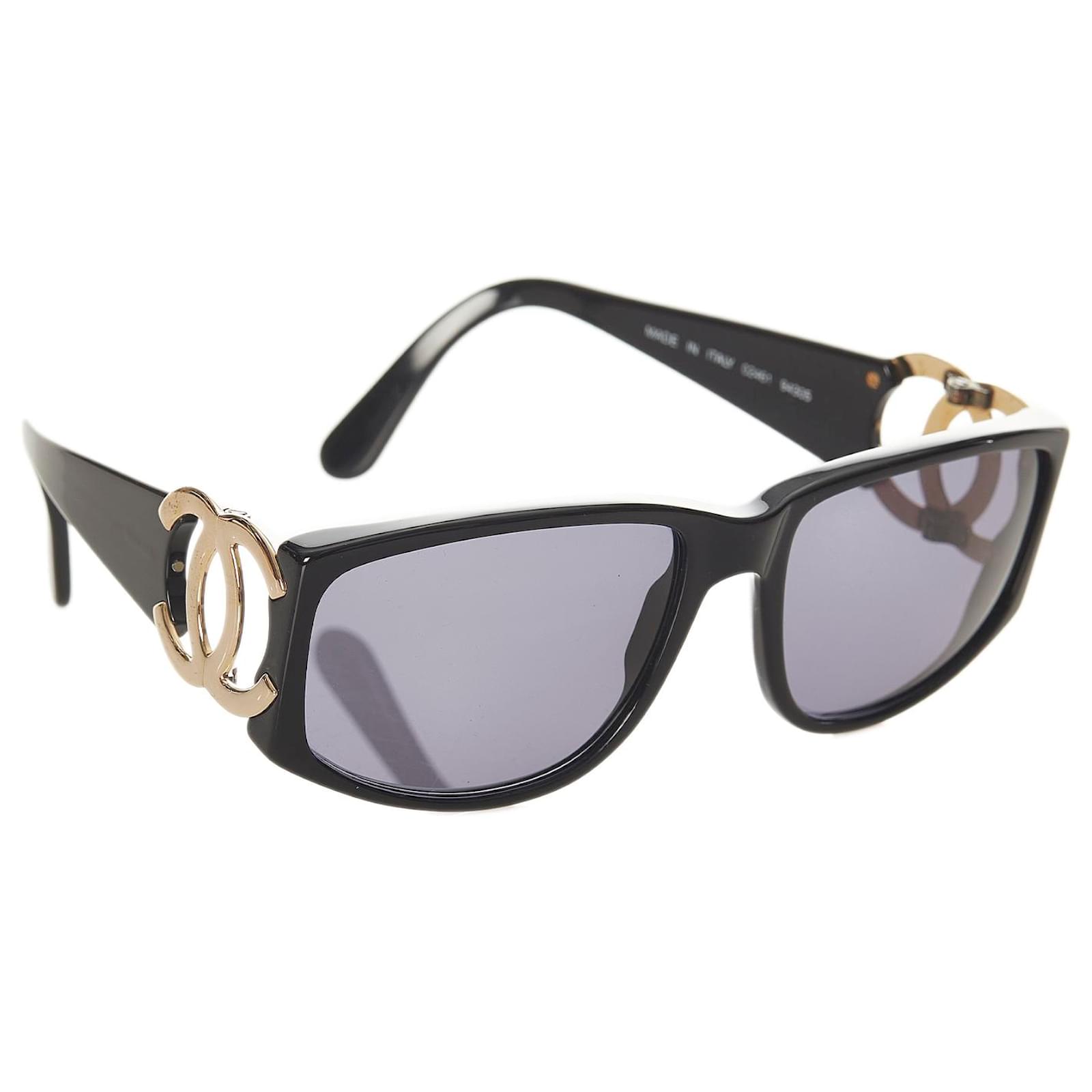 Chanel Black Square Tinted Sunglasses Plastic ref.377462 - Joli Closet