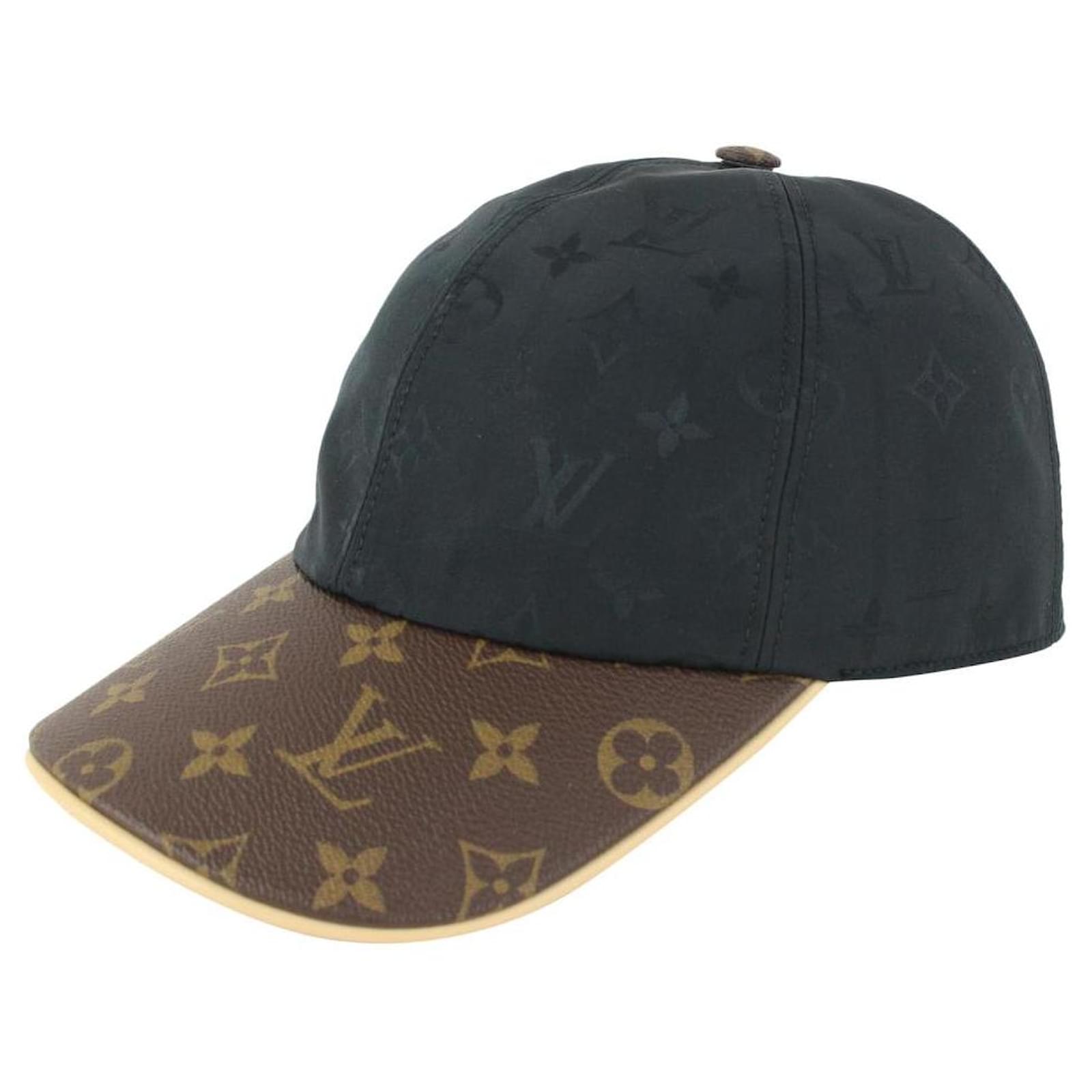 Louis Vuitton Large Brown x Black Monogram Cap ou Pas Baseball Hat