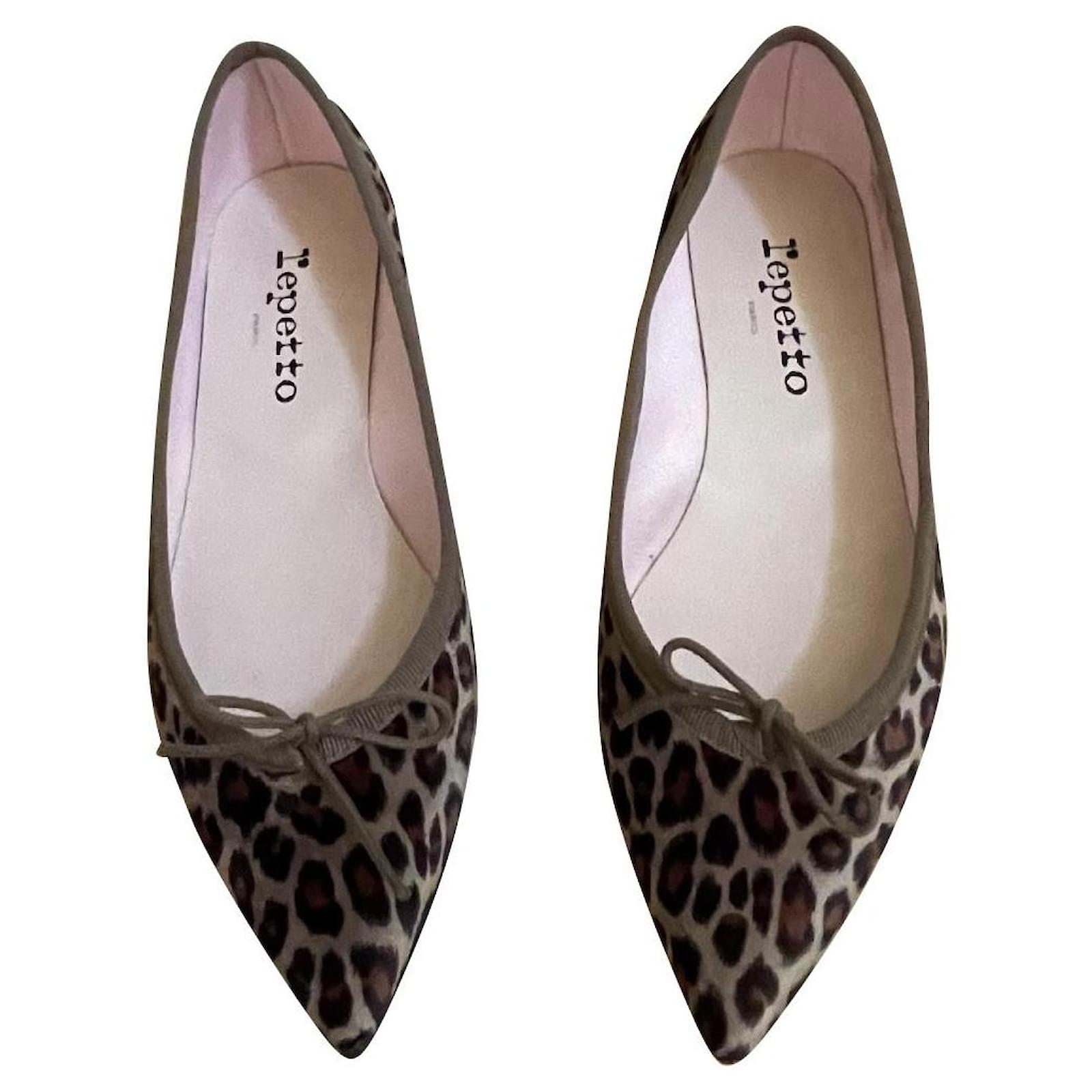 Repetto Ballet flats Leopard print Velvet ref.379886 - Joli Closet