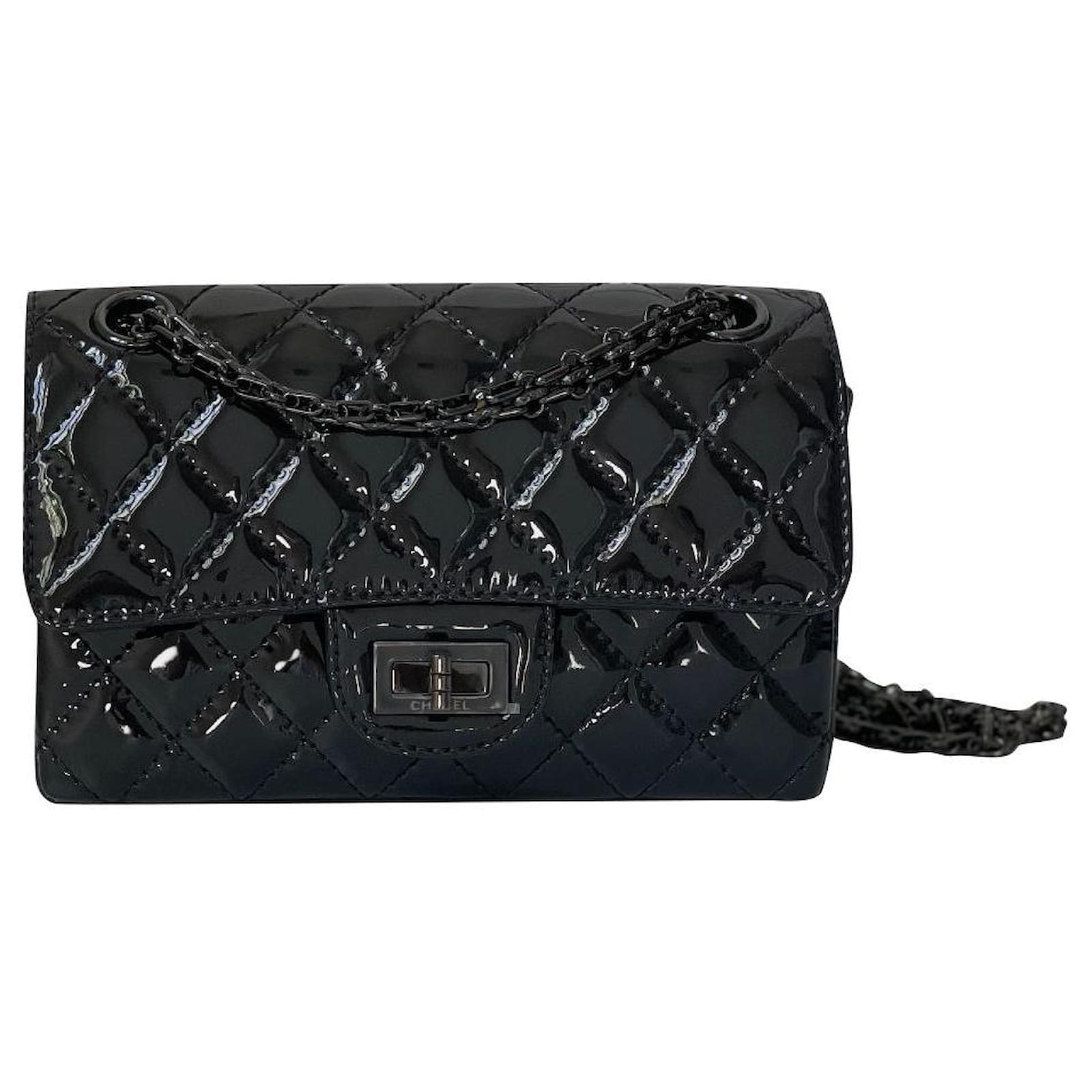 2.55 Chanel mini Reissue so black Leather ref.380428 - Joli Closet