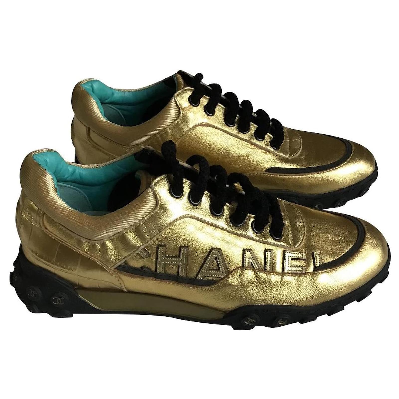 New Chanel sneakers Golden Leather ref.382060 - Joli Closet