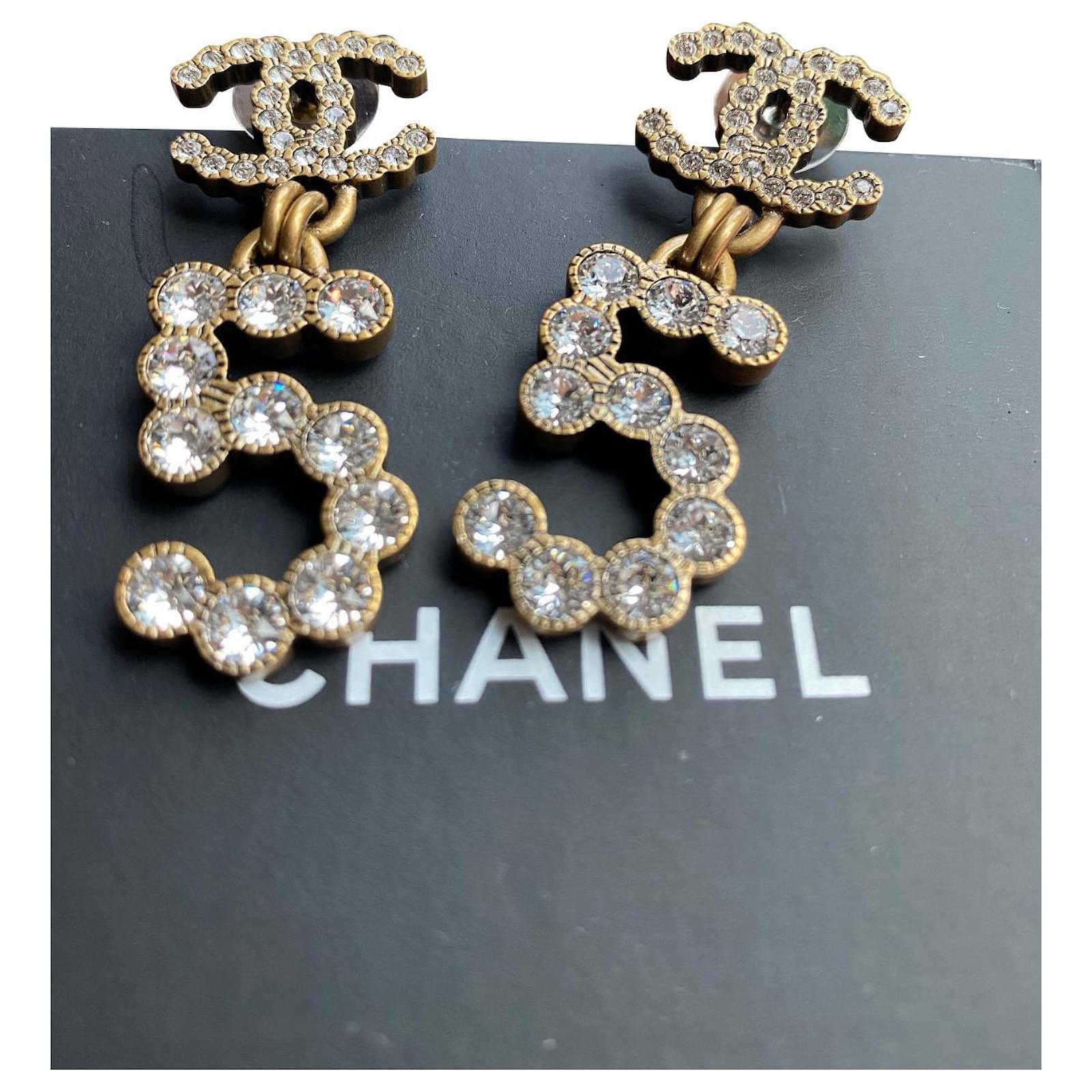 Chanel crystal star cluster ￼CC stud earrings – LLBazar