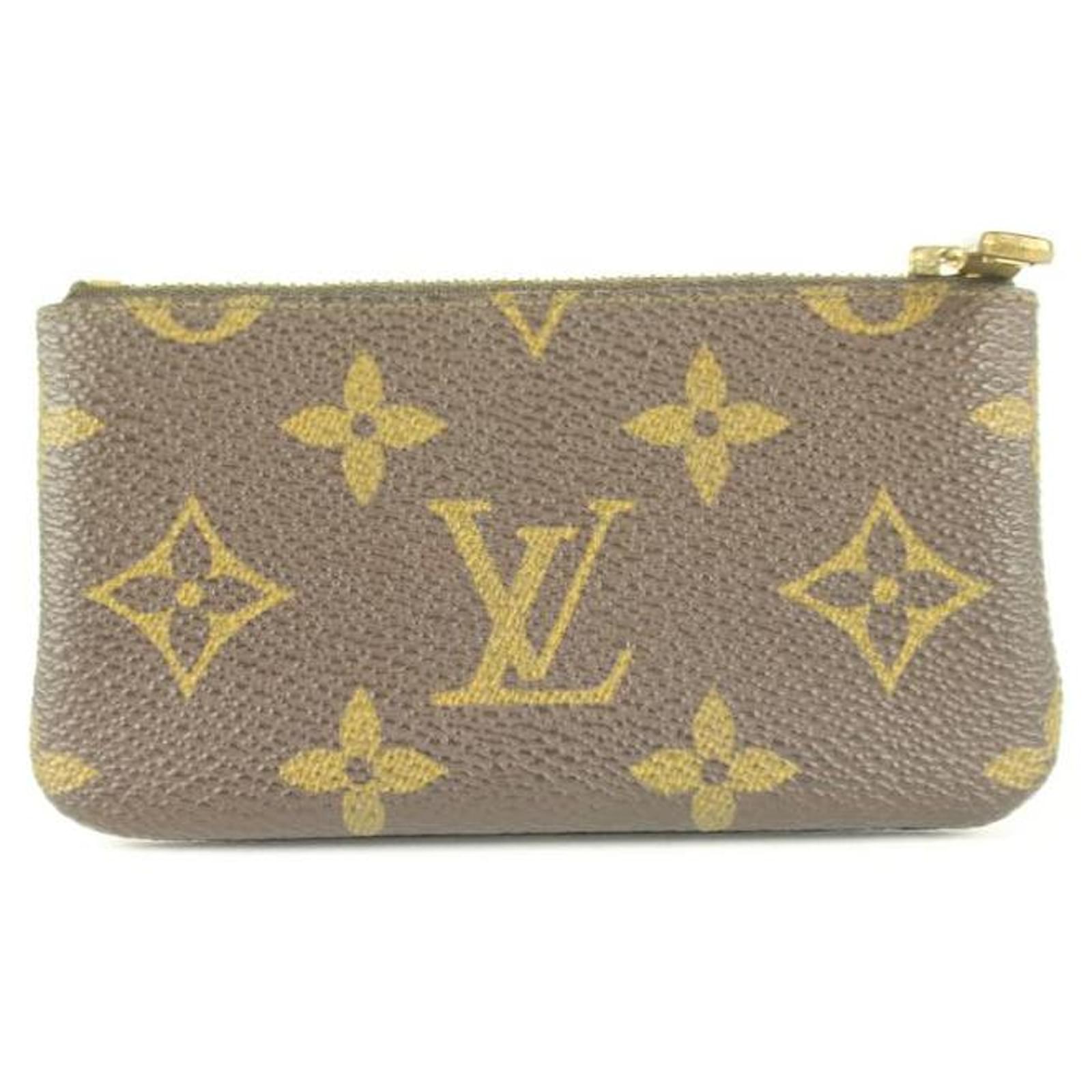 louis vuitton key pouch monogram