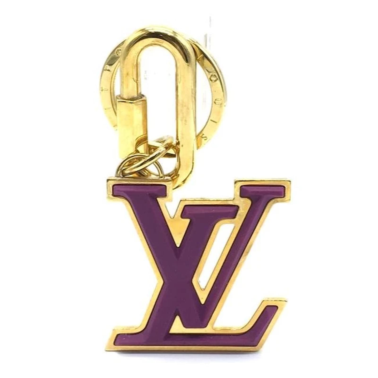 Louis Vuitton Purple Gold Lv 3d Holder Key Charm Golden Metal ref.390004 -  Joli Closet